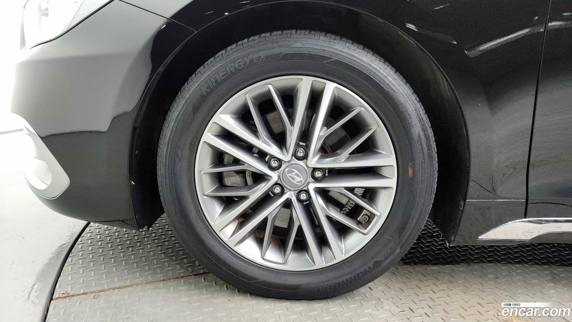 Grandeur Hyundai 2018.2-OUTER-5