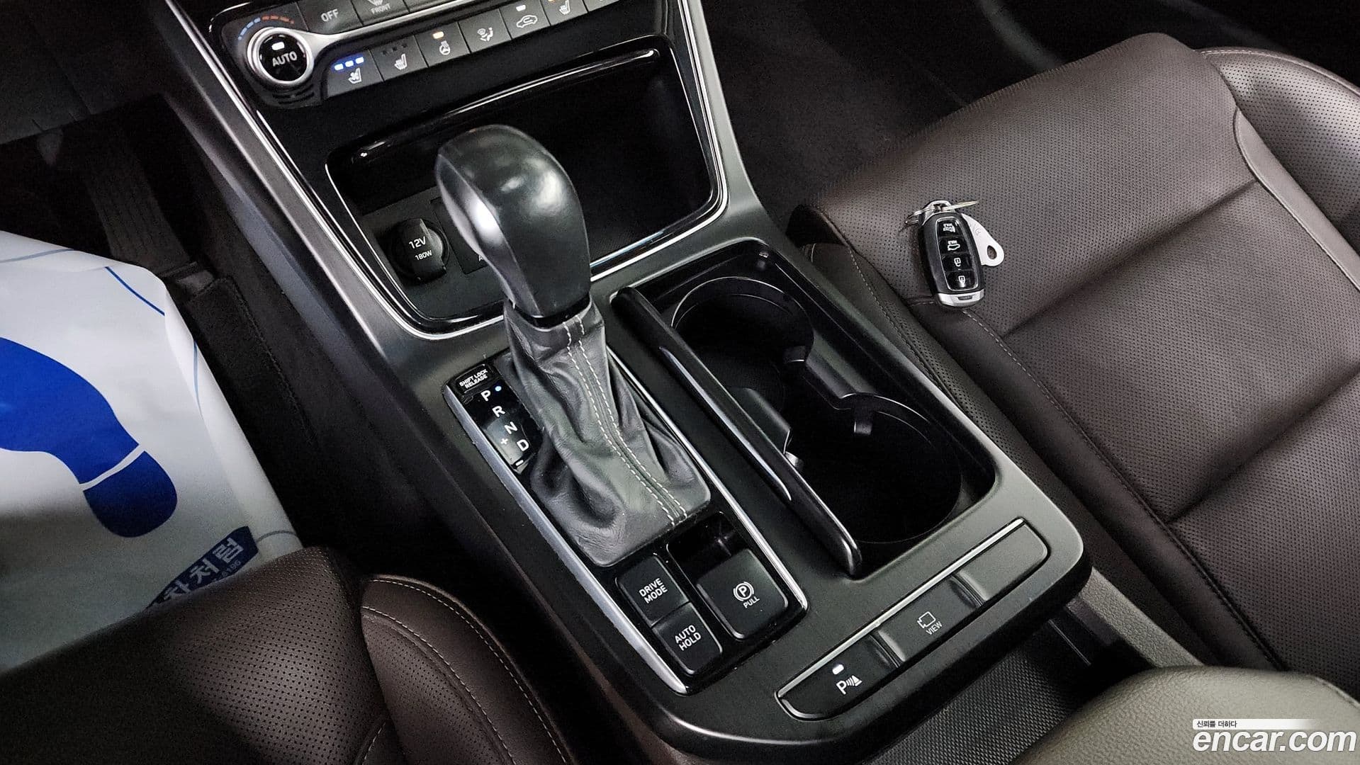 Main__Slider__Photo:Grandeur Hyundai 2018.2-8
