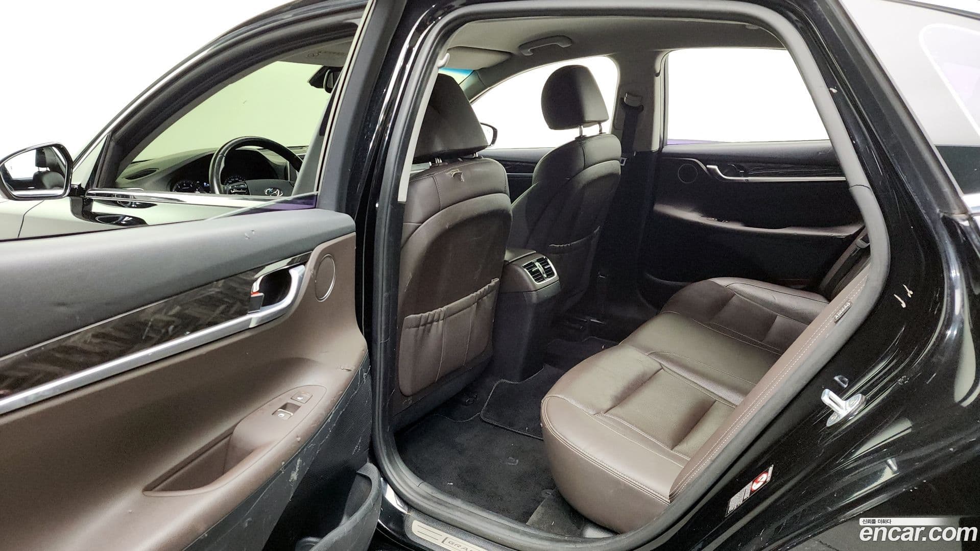 Main__Slider__Photo:Grandeur Hyundai 2018.2-10