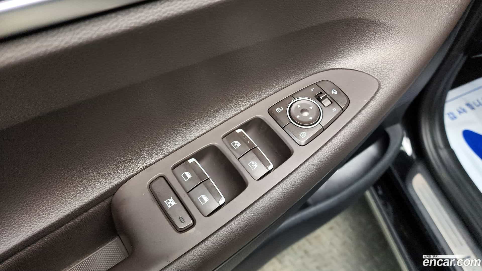 Grandeur Hyundai 2018.2-OPTION-16