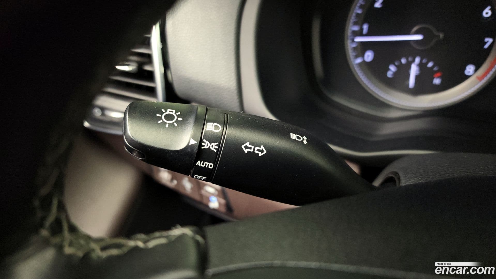 Main__Slider__Photo:Grandeur Hyundai 2018.2-14