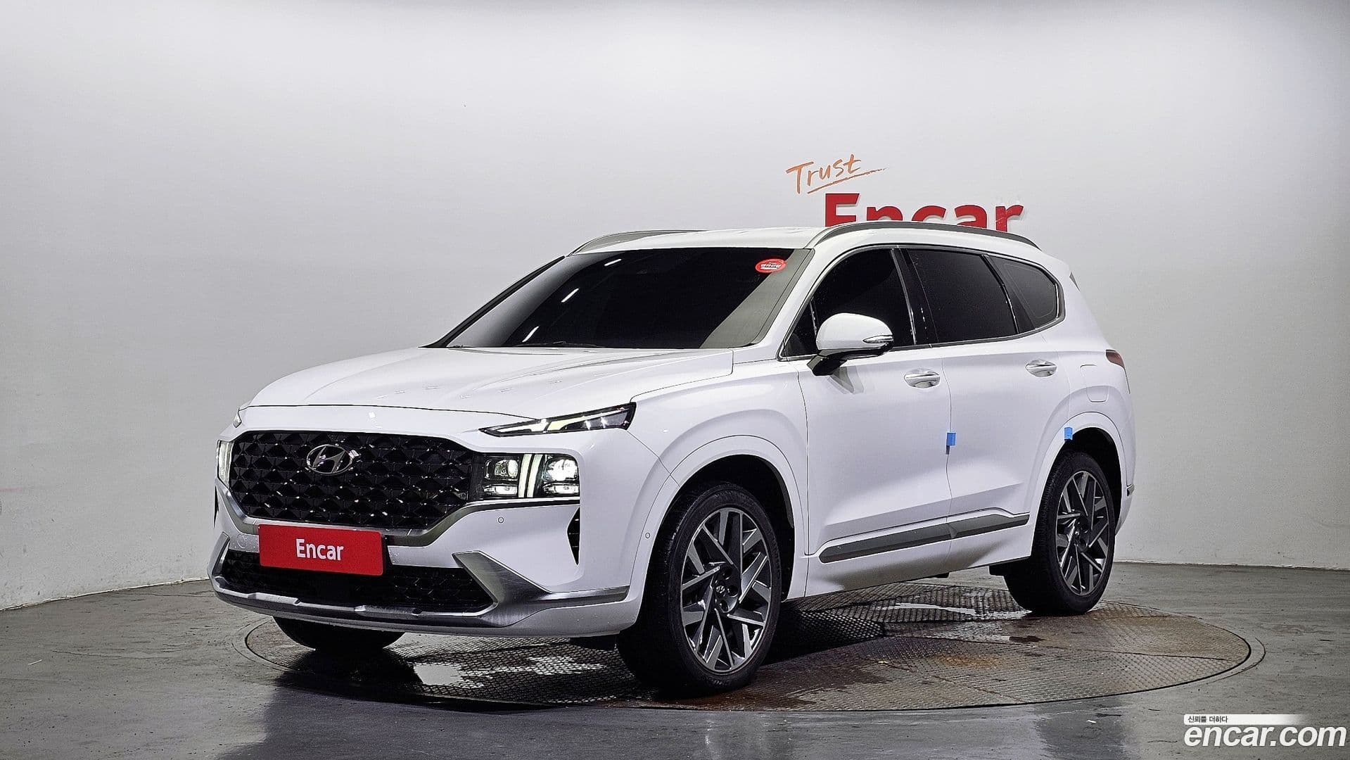 Main__Slider__Photo:Santafe Hyundai 2020.7-0