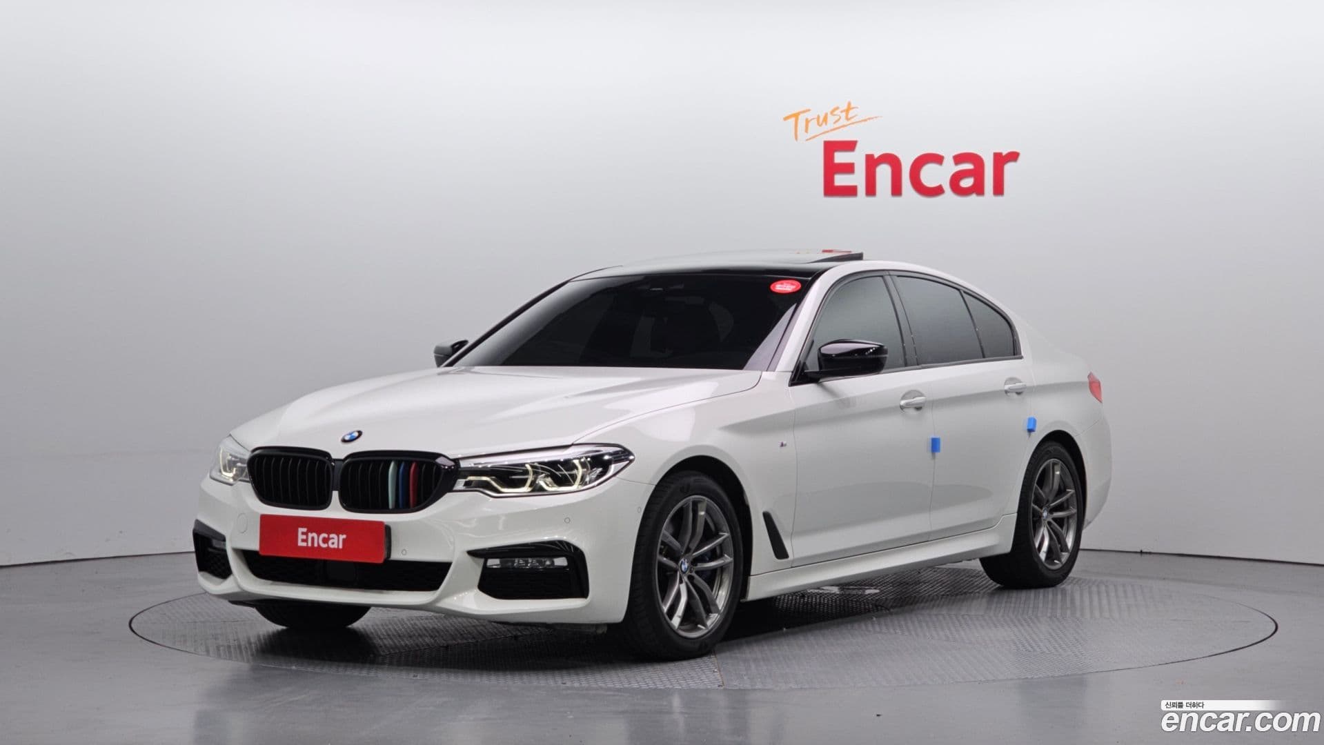 Main__Slider__Photo:5-Series BMW 2017.10-0
