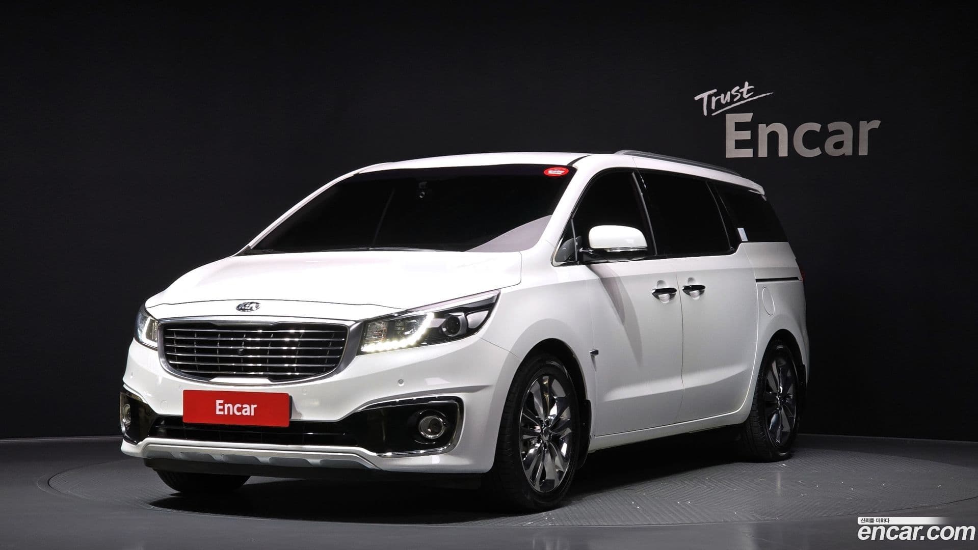 Main__Slider__Photo:Canival Kia 2018.0-0