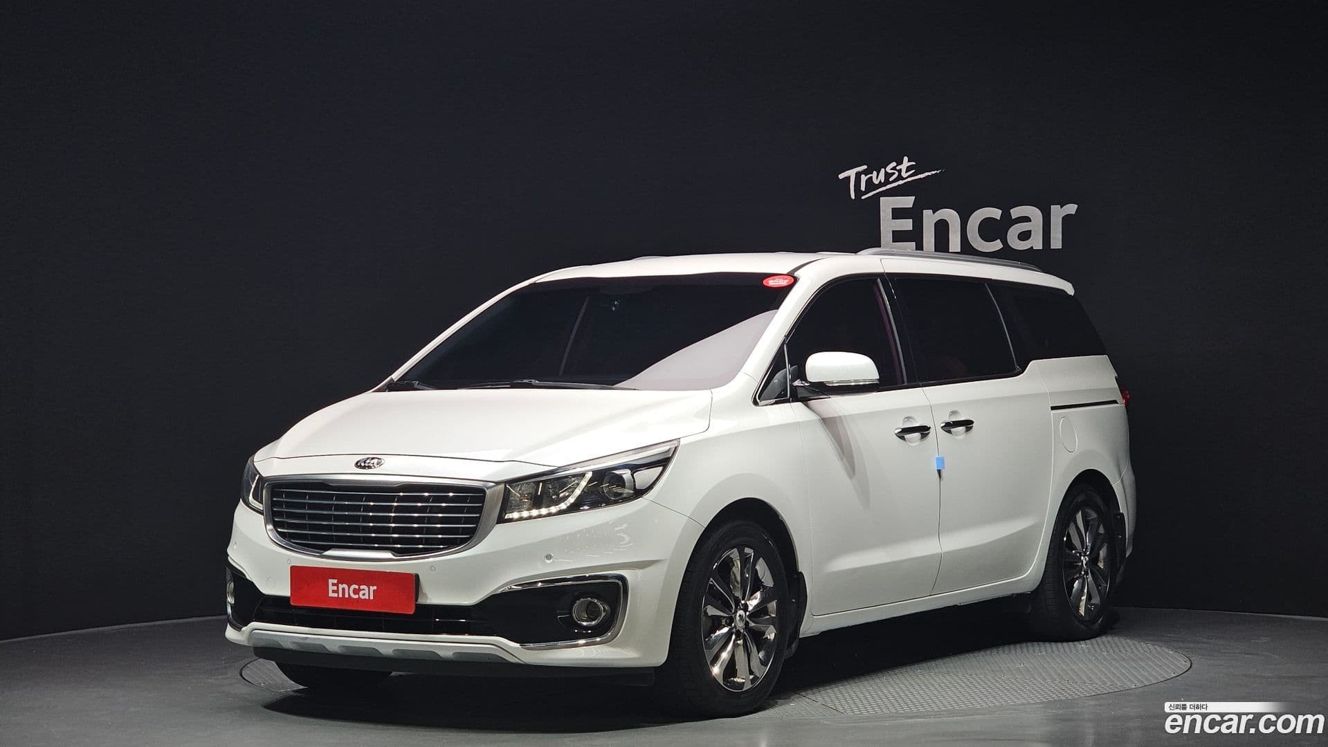 Main__Slider__Photo:Canival Kia 2016.6-0