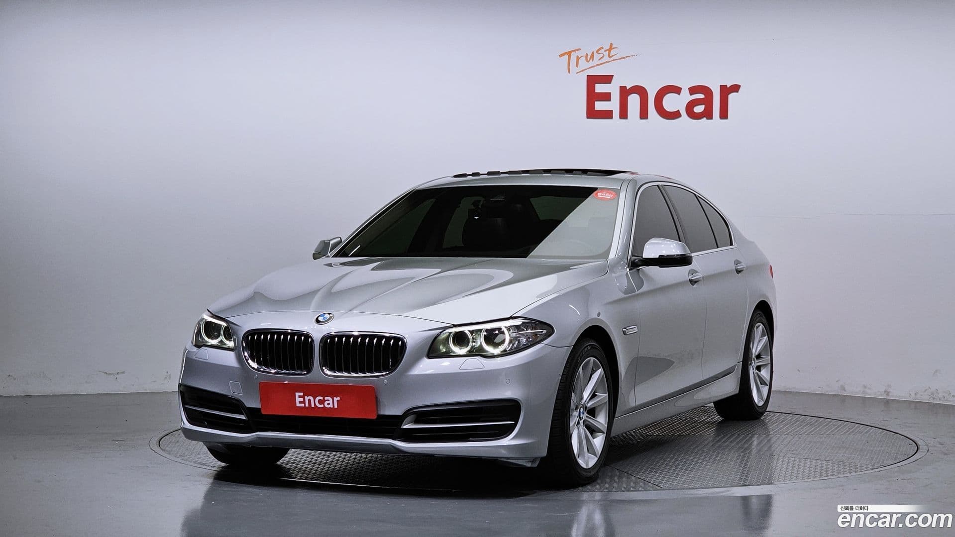 Main__Slider__Photo:5-Series BMW 2014.2-0
