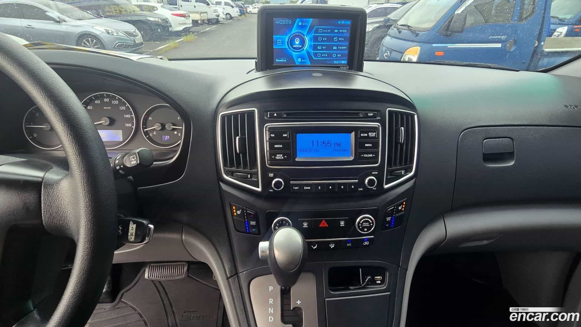 Starex Hyundai 2018.10-INNER-007