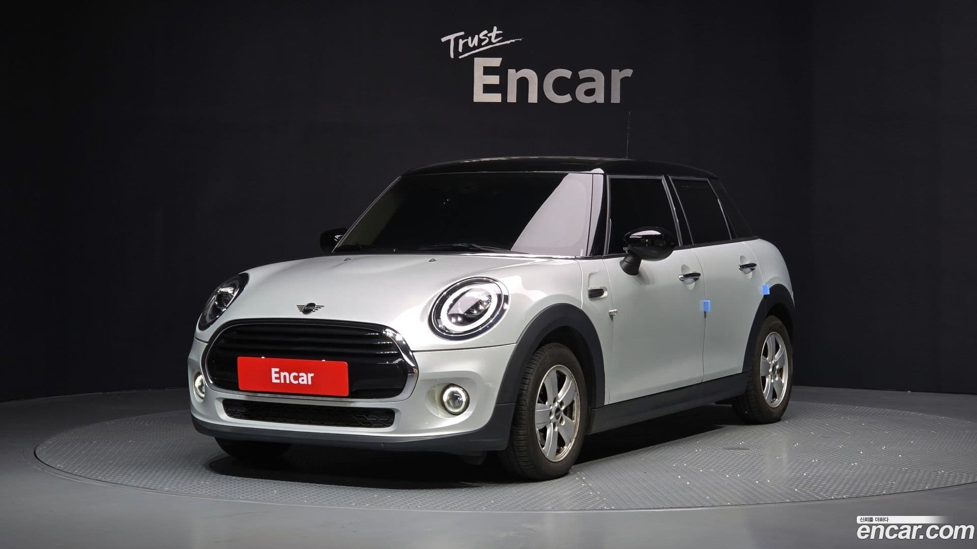 Main__Slider__Photo:Cooper Mini 2019.10-0