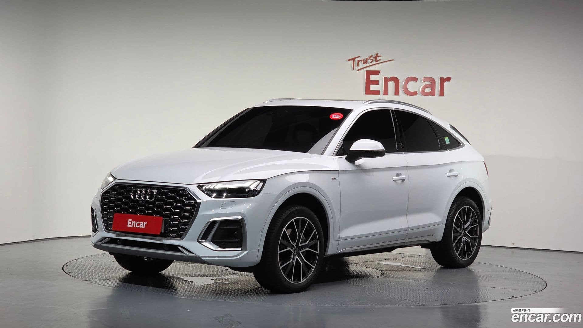 Main__Slider__Photo:Q5 Audi 2023.8-0