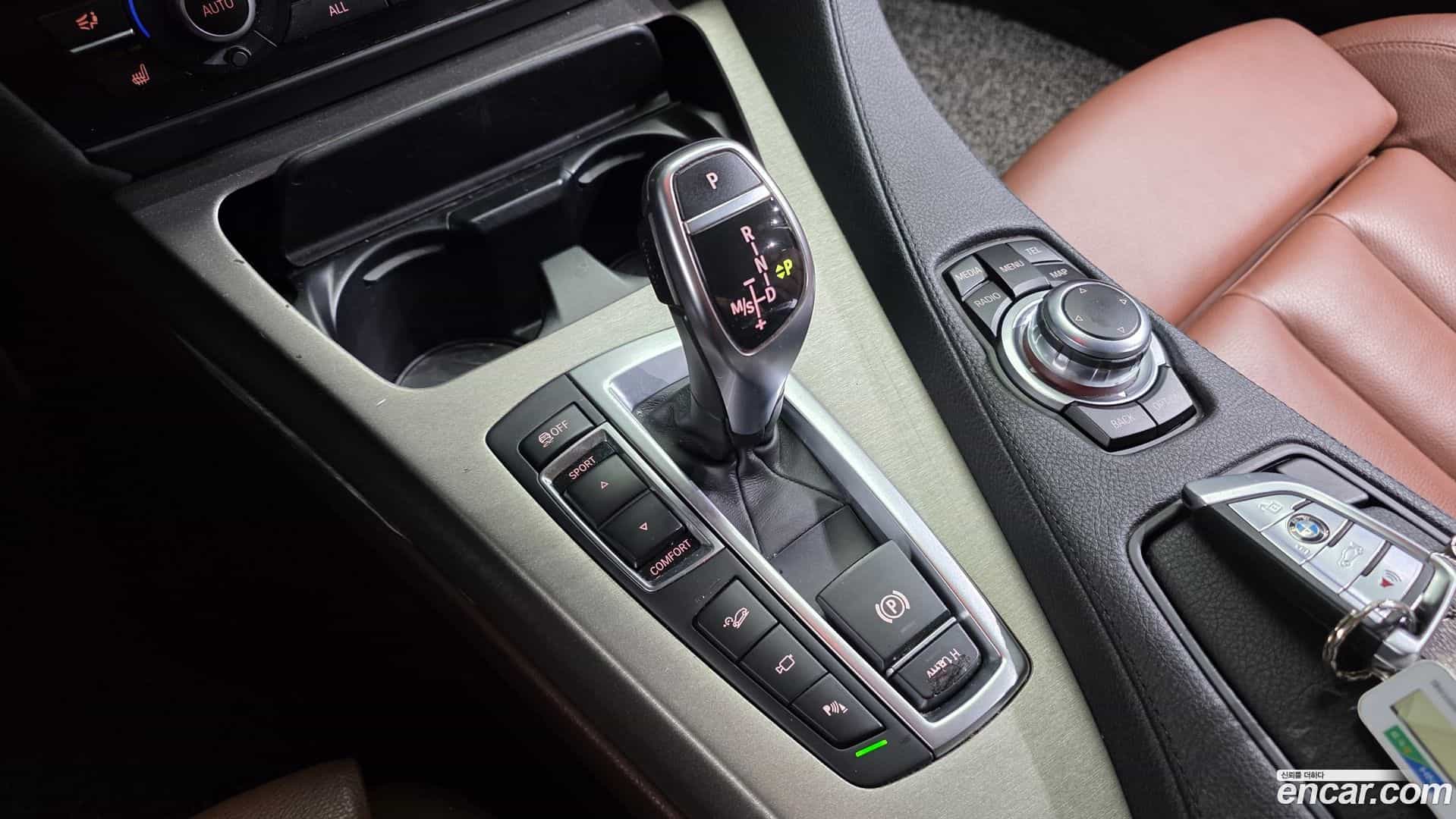6-Series BMW 2013.9-INNER-009