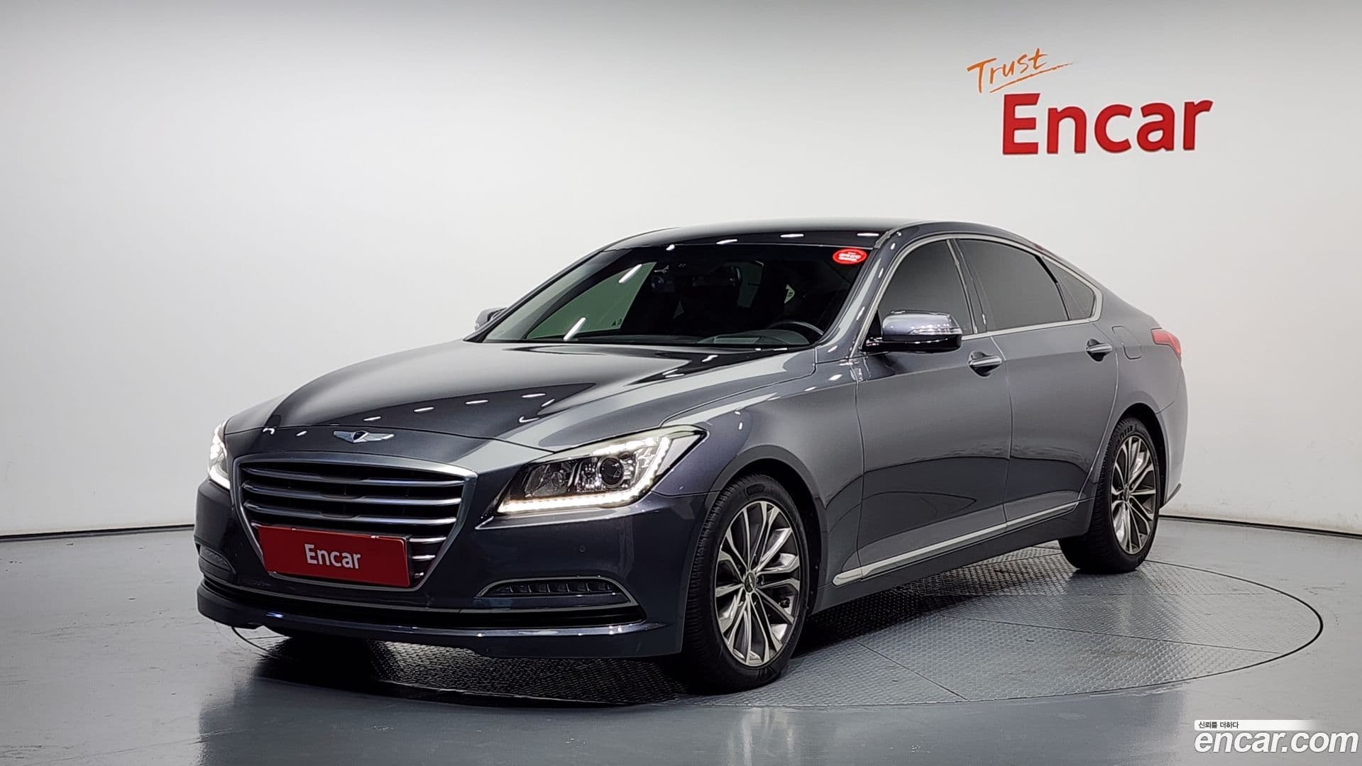 Main__Slider__Photo:Genesis Hyundai 2014.3-0