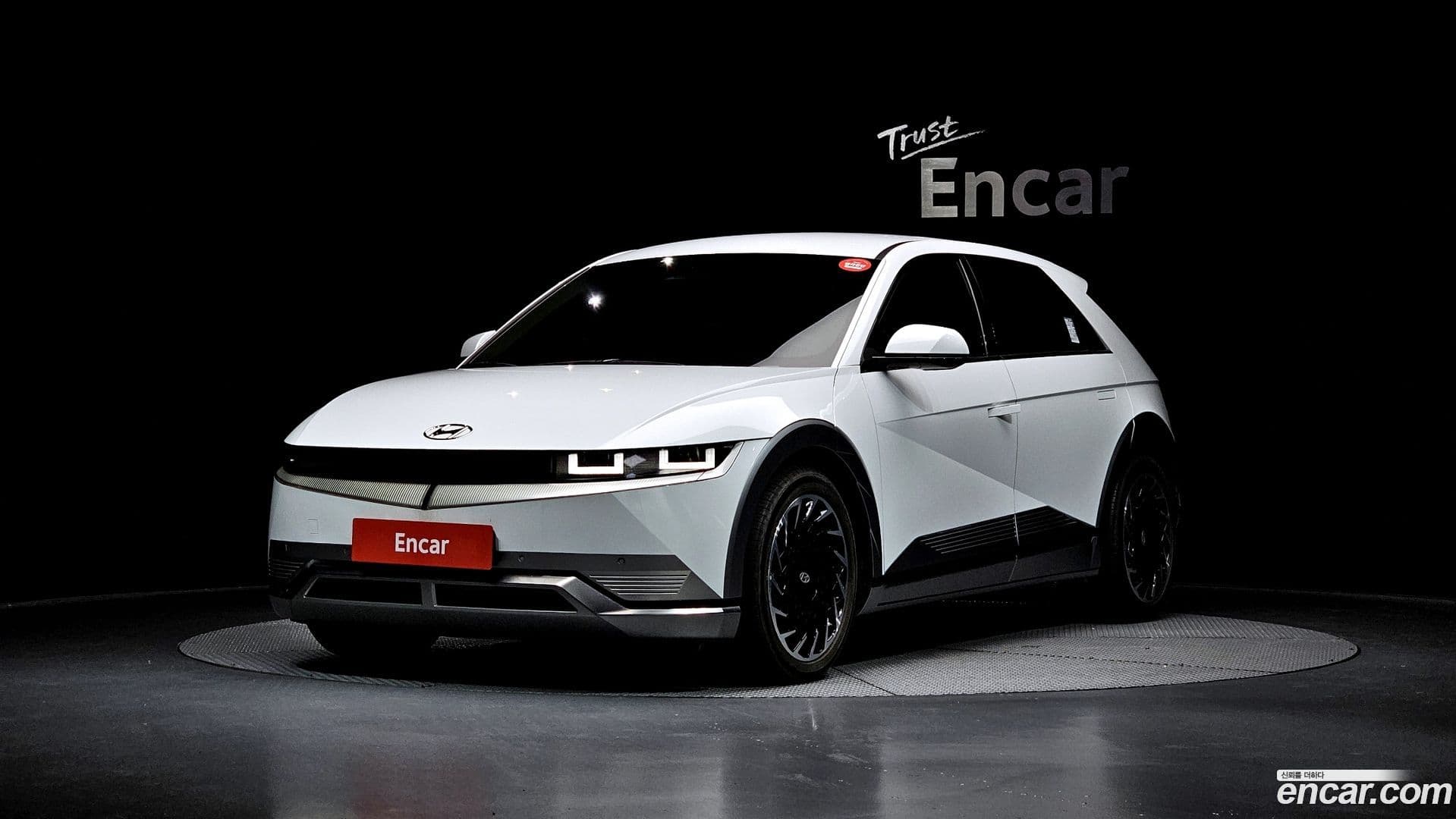 Main__Slider__Photo:Ioniq5 Hyundai 2022.11-0