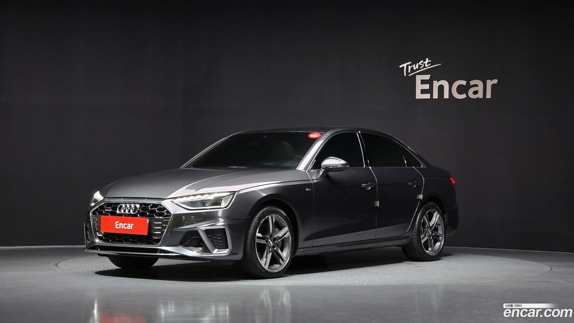 Main__Slider__Photo:A4 Audi 2021.10-0