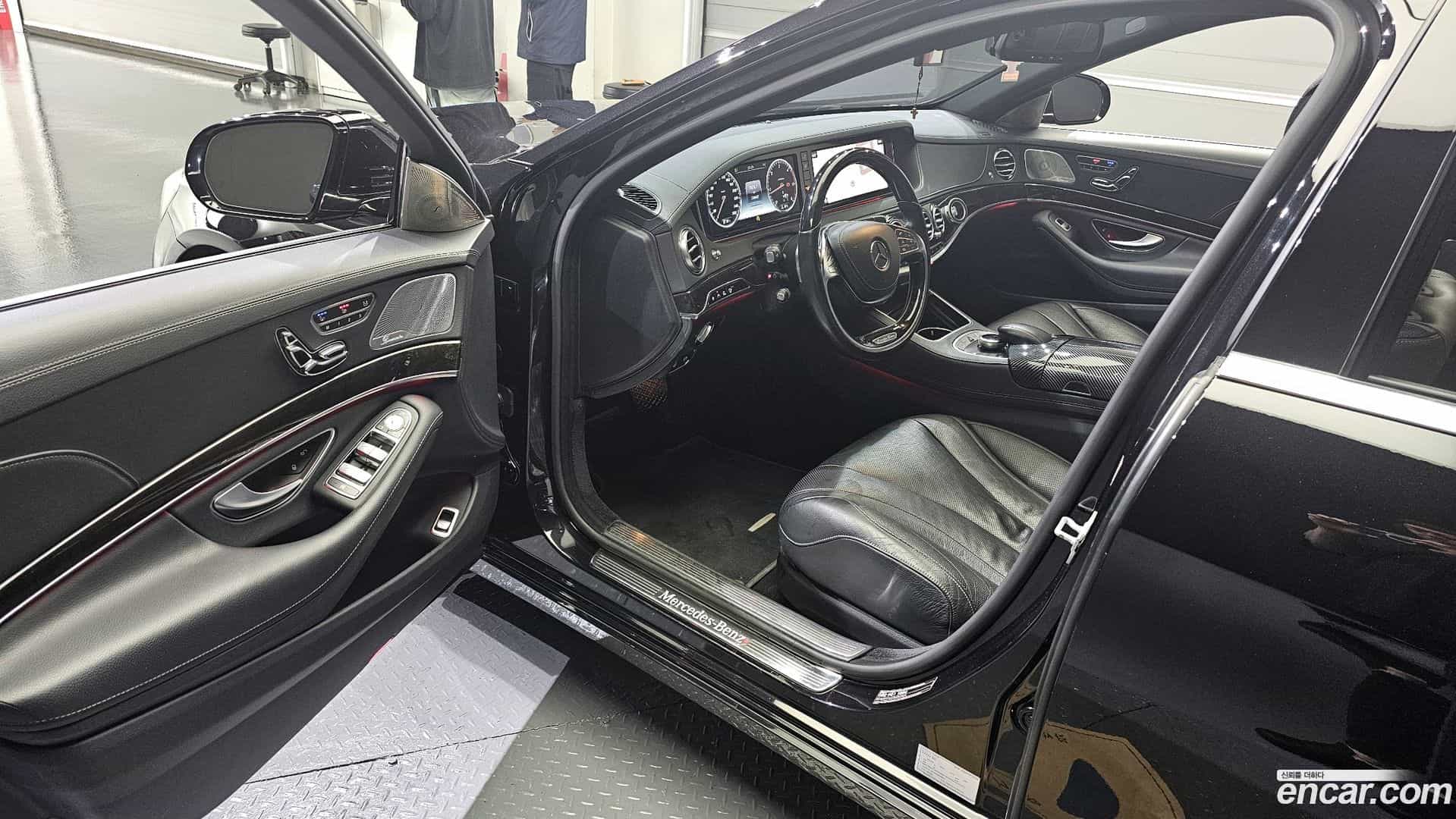 S-Class Mercedes-Benz 2015.3-INNER-010