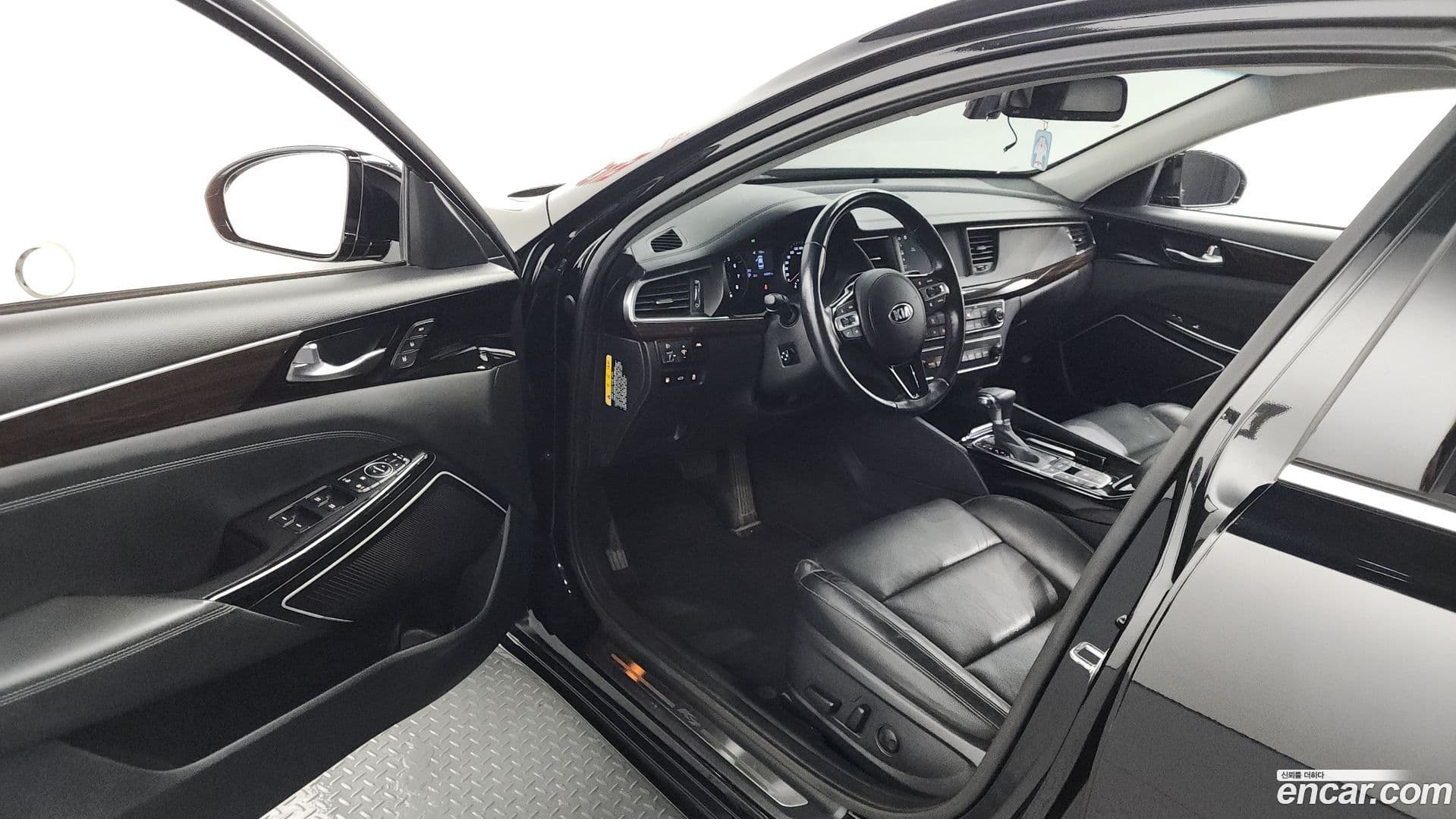 Main__Slider__Photo:K7 Kia 2019.1-9