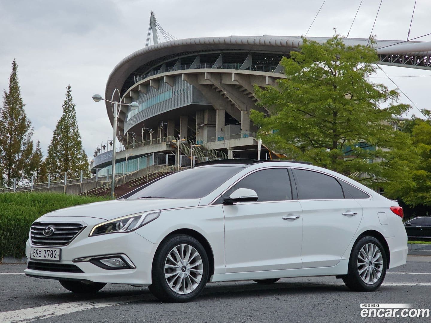 Main__Slider__Photo:Sonata Hyundai 2015.11-0