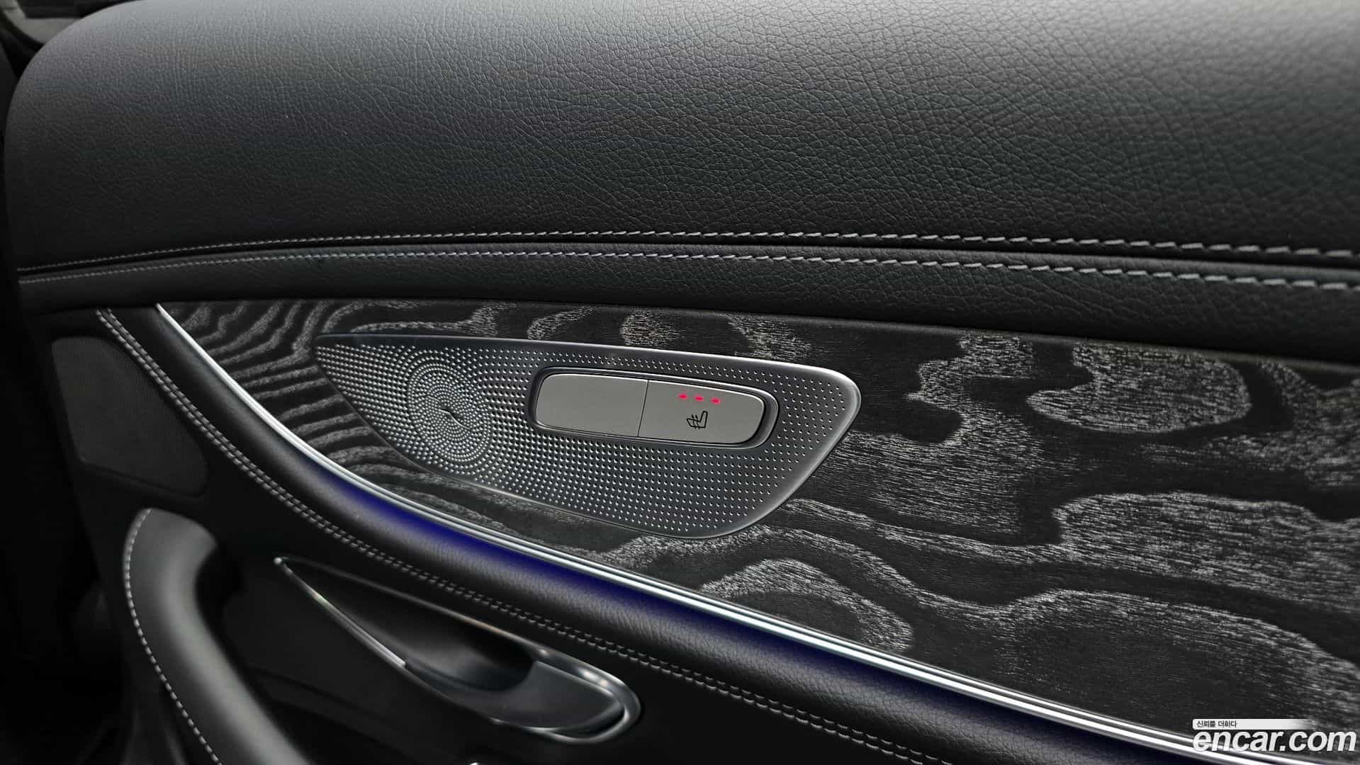 CLS-Class Mercedes-Benz 2020.3-OPTION-023