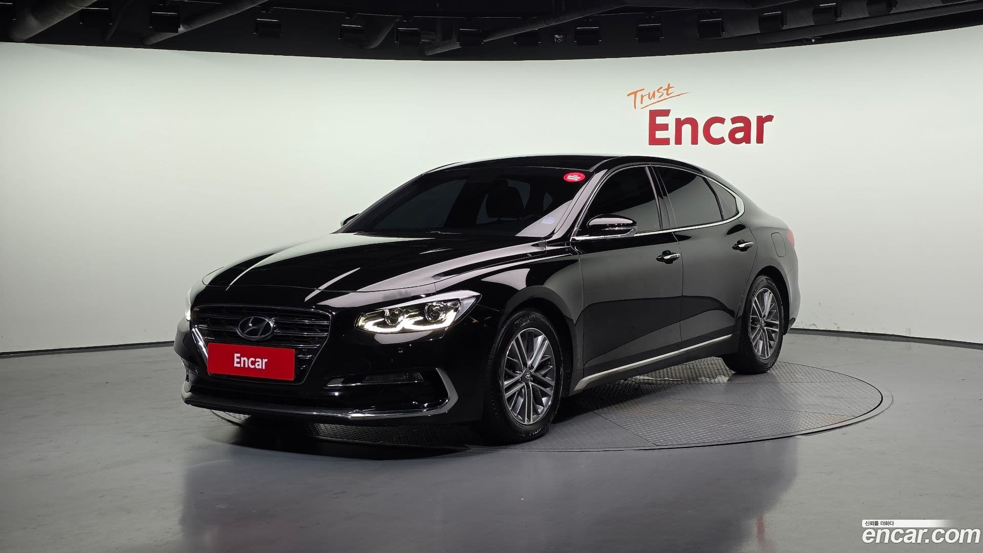 Main__Slider__Photo:Grandeur Hyundai 2018.5-0