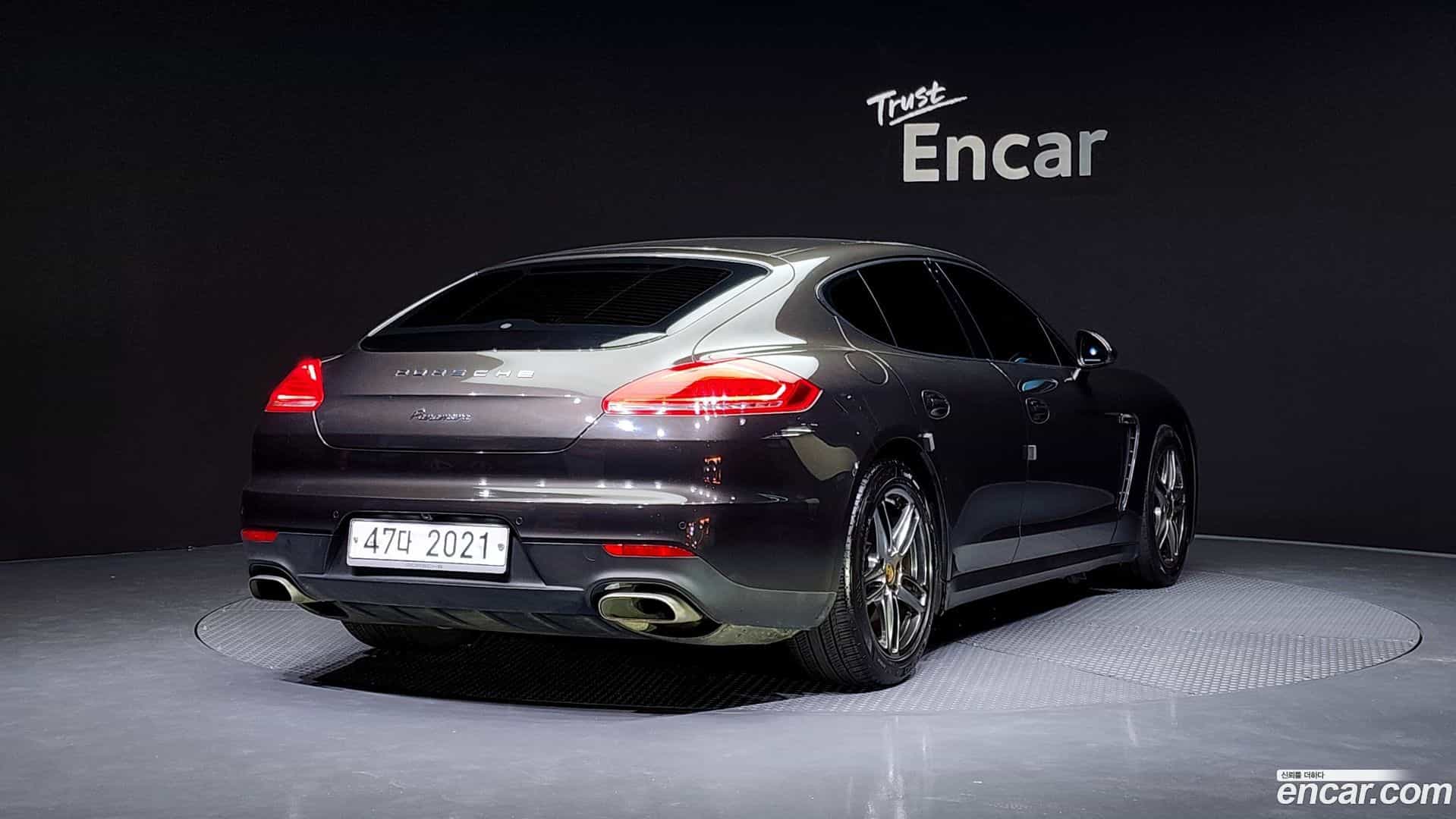 Panamera Porsche 2014.7-OUTER-002