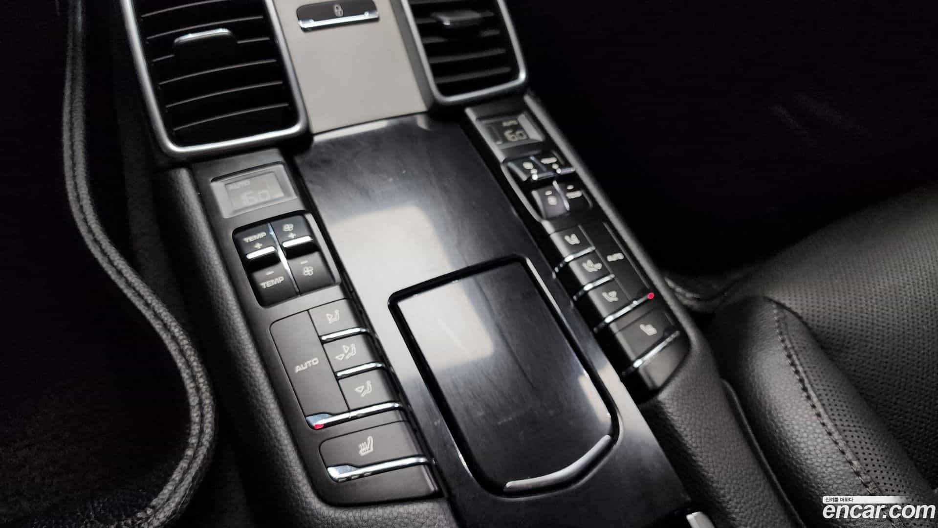 Panamera Porsche 2014.7-OPTION-023