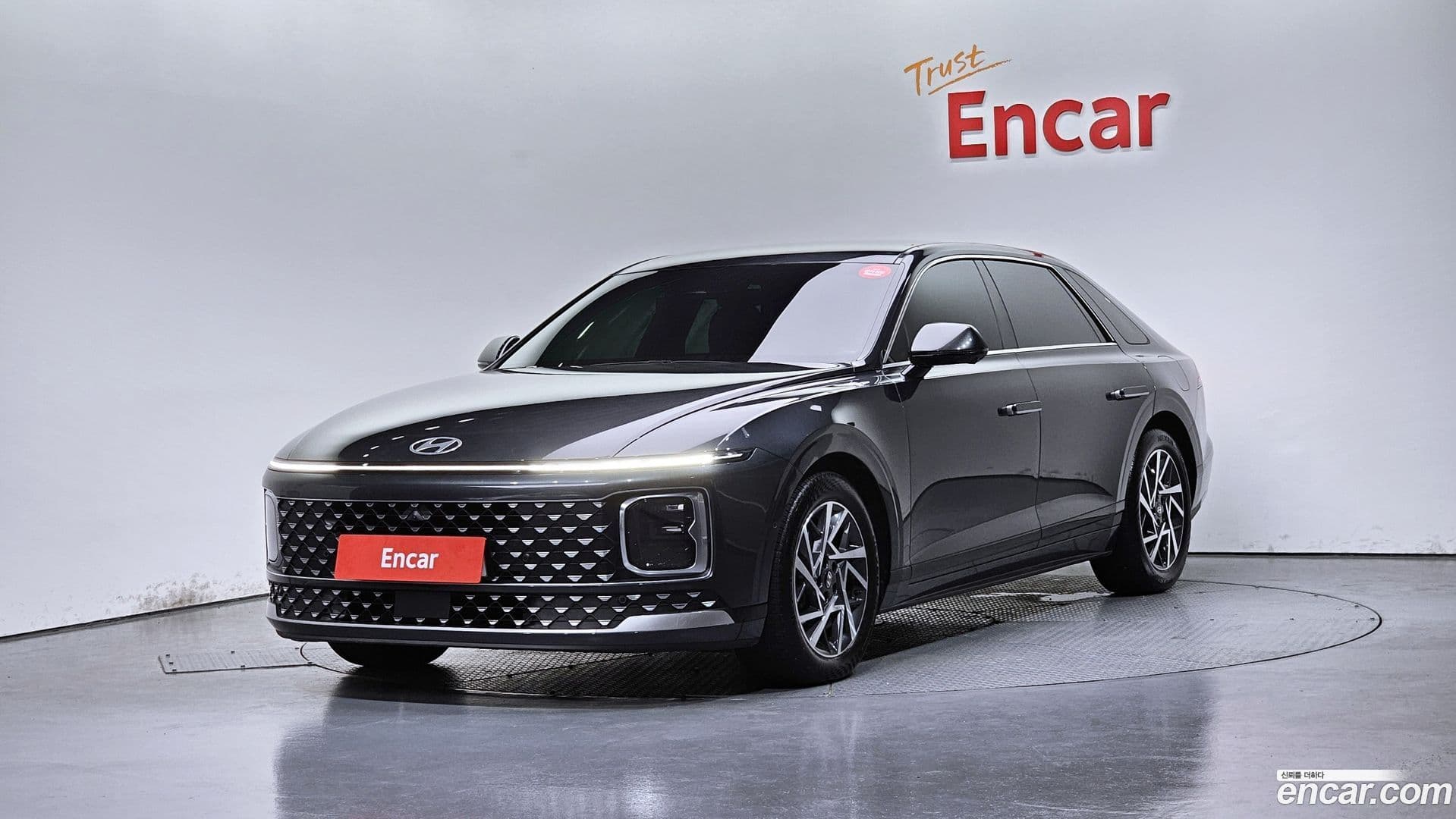 Main__Slider__Photo:Grandeur Hyundai 2023.0-0