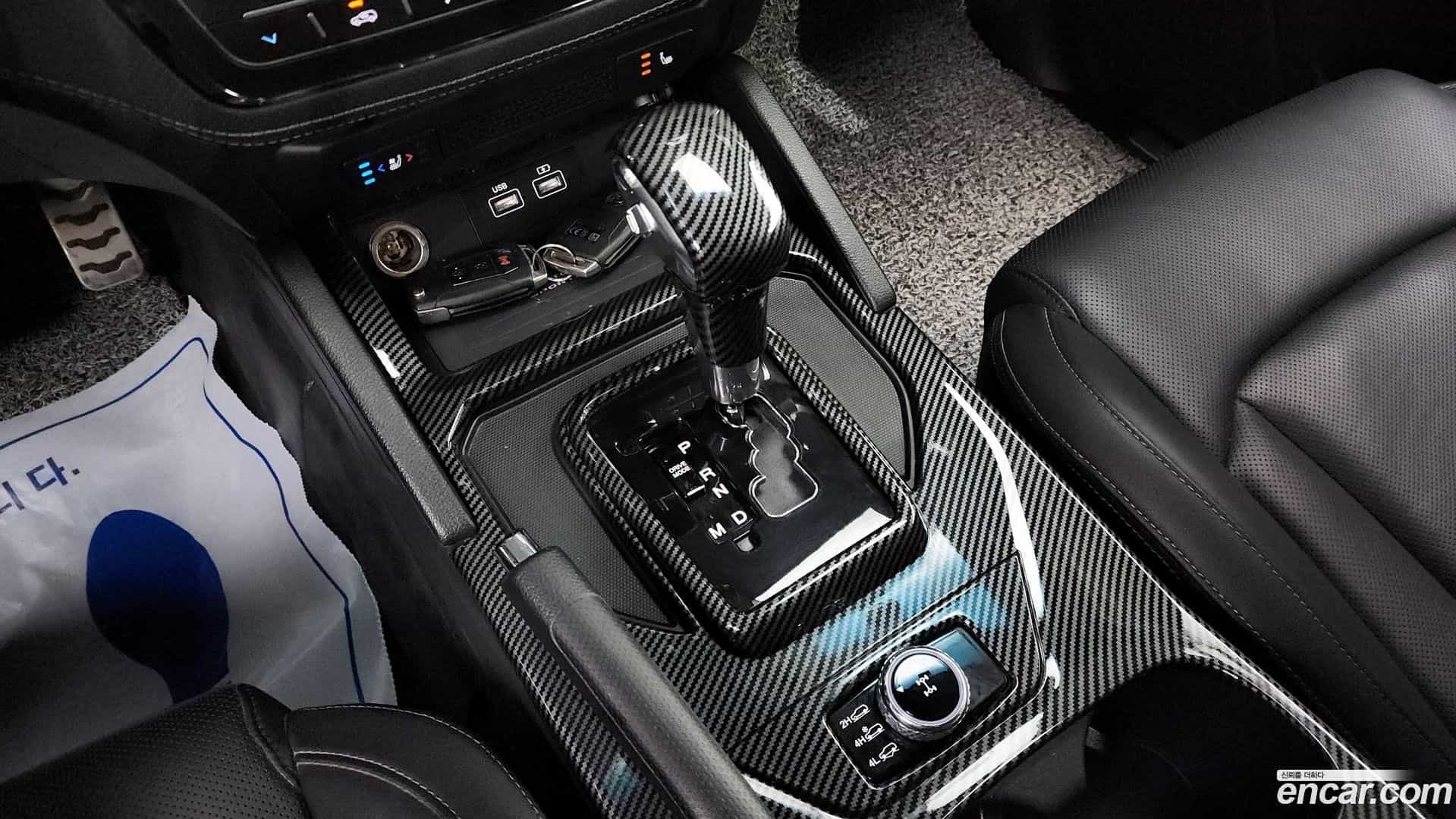 Rexton KG Mobility 2023.2-INNER-009
