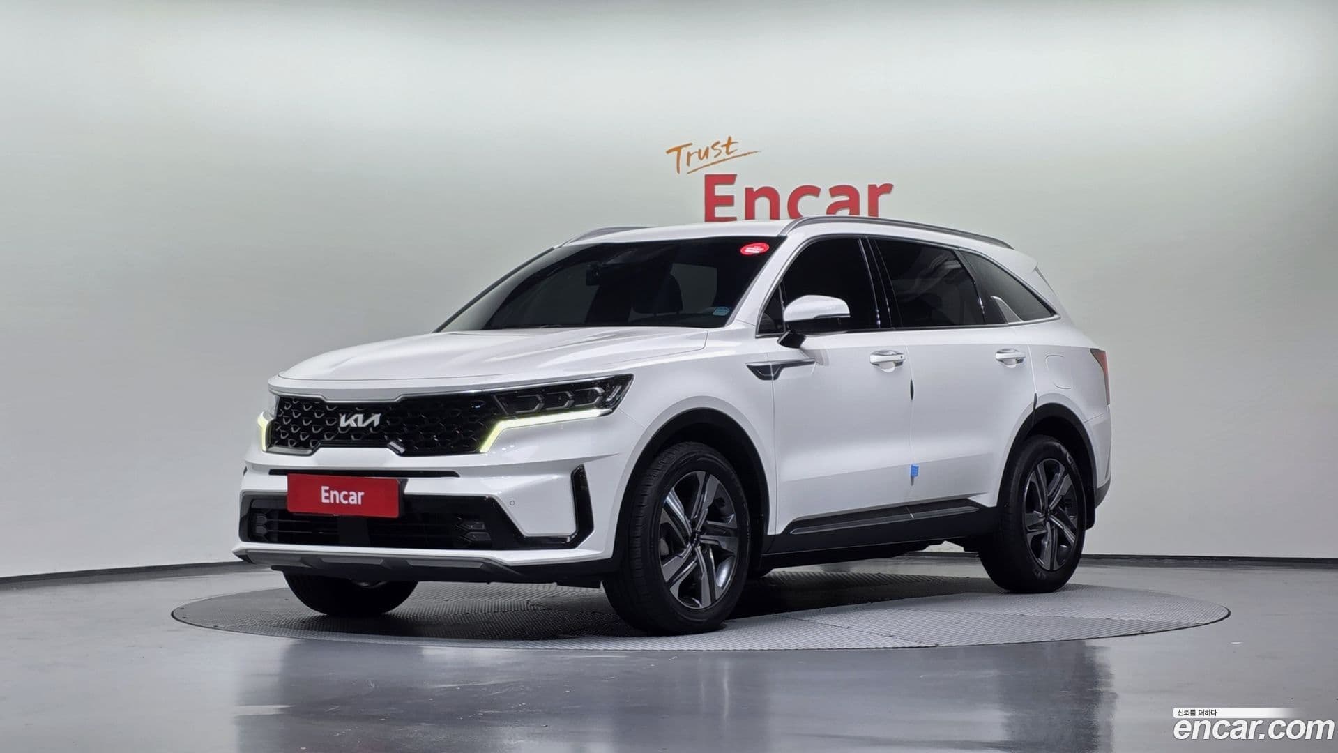 Main__Slider__Photo:Sorento Kia 2022.1-0