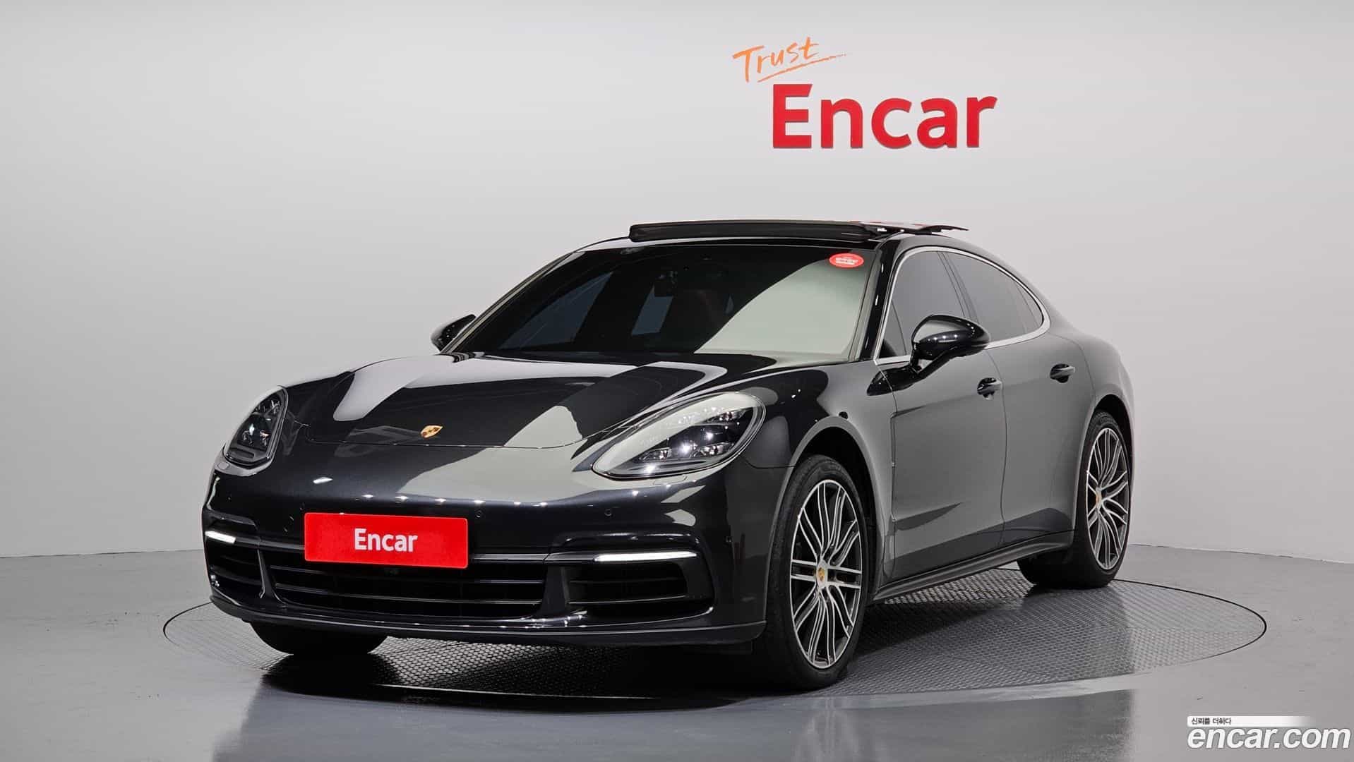 Panamera Porsche 2017.9-OUTER-001