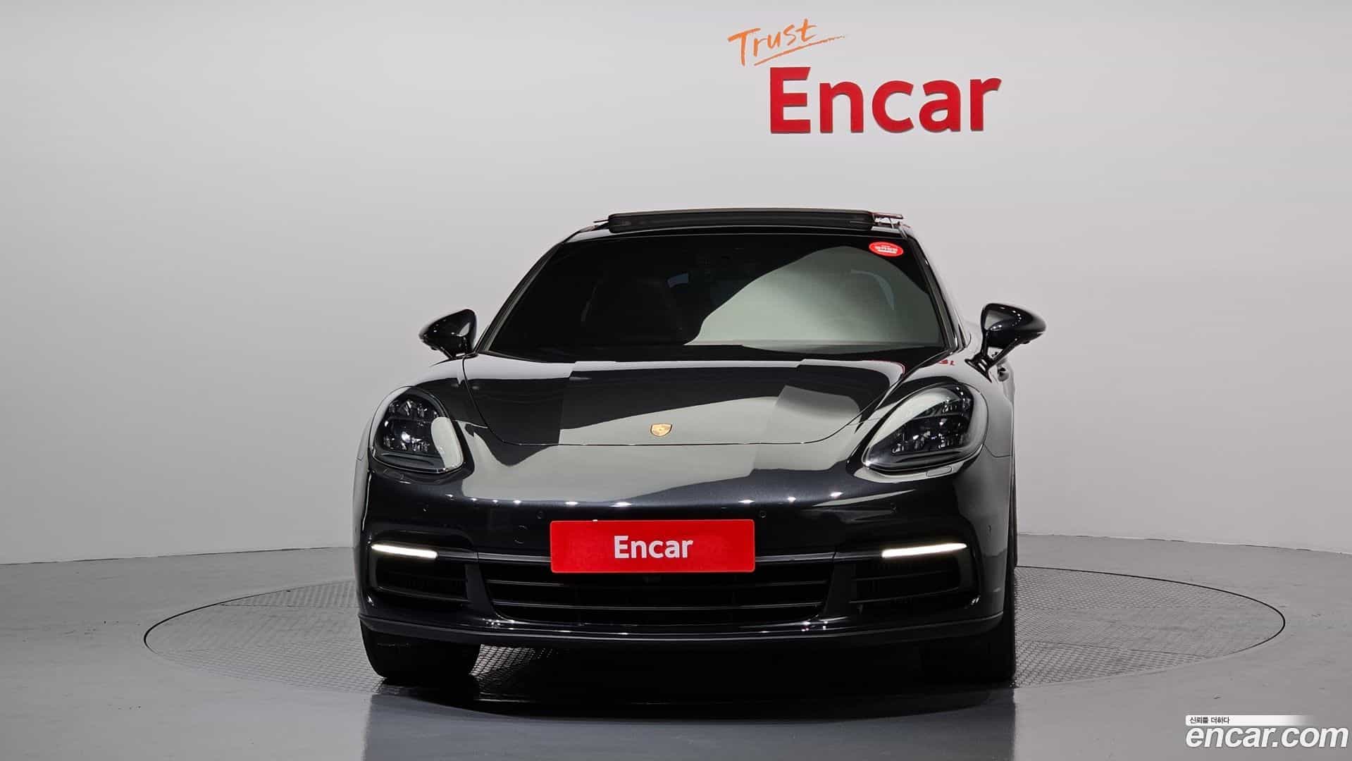 Panamera Porsche 2017.9-OUTER-003