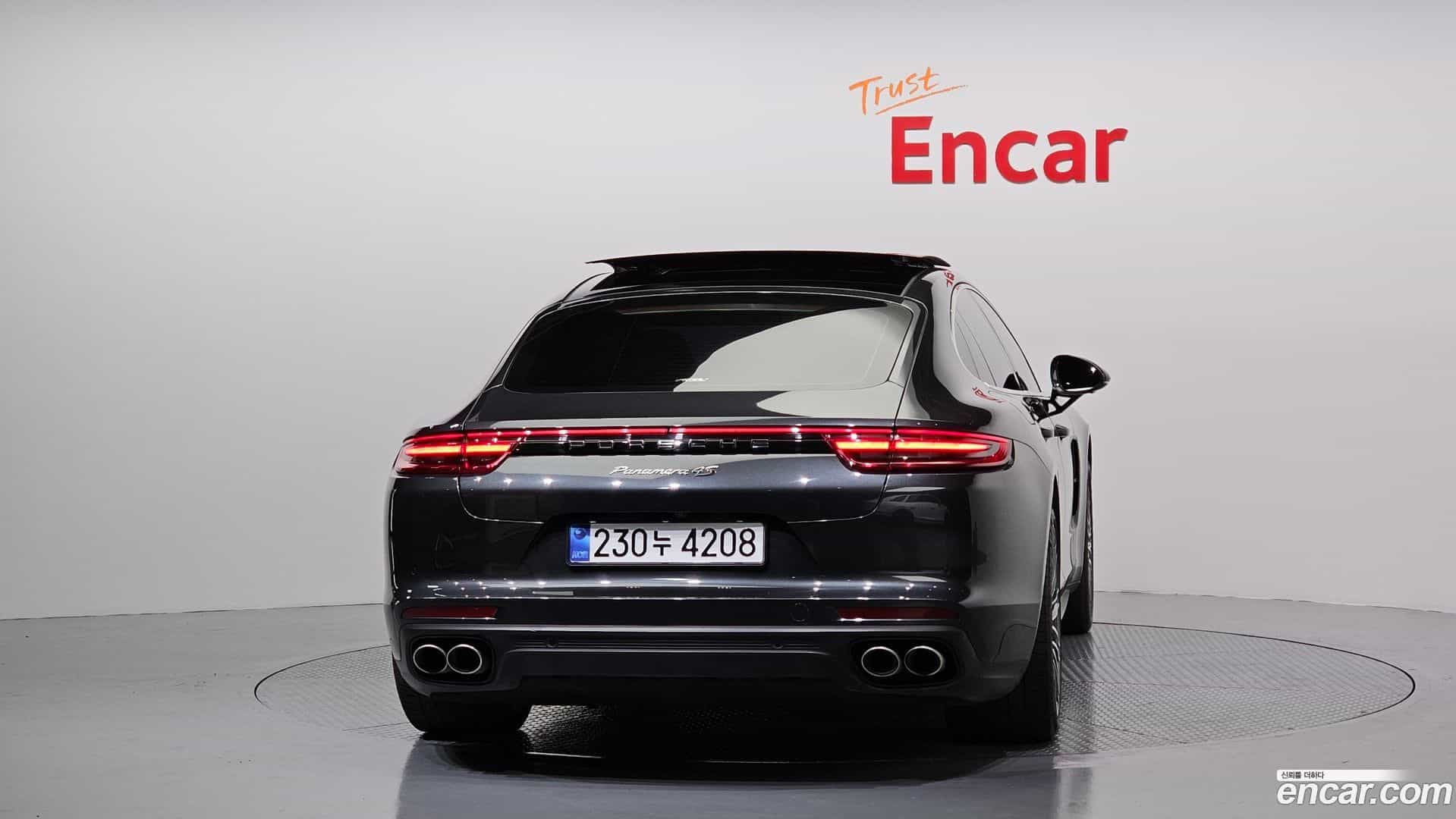 Panamera Porsche 2017.9-OUTER-004
