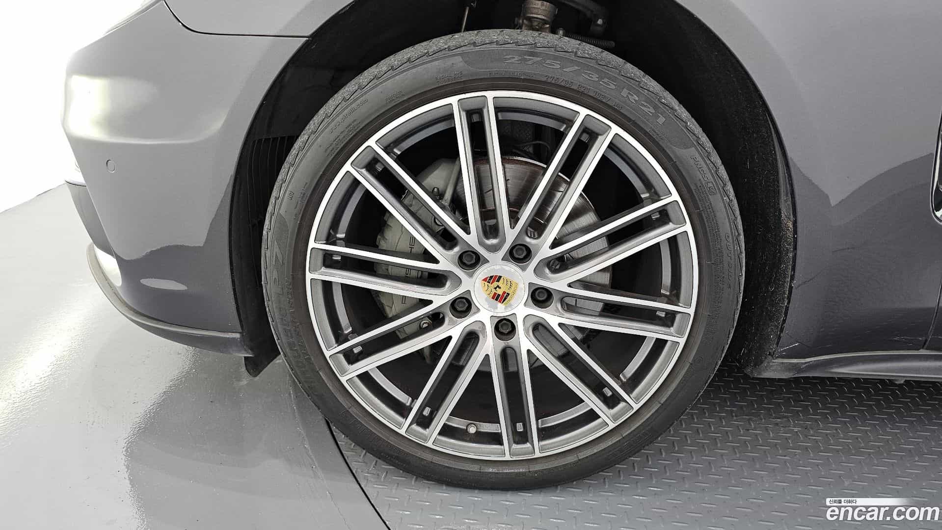 Panamera Porsche 2017.9-OUTER-005