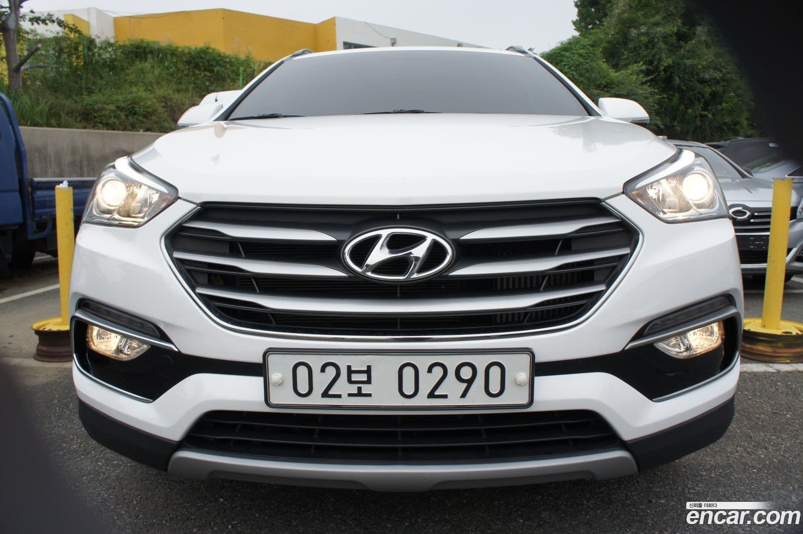 Main__Slider__Photo:Santafe Hyundai 2016.2-0