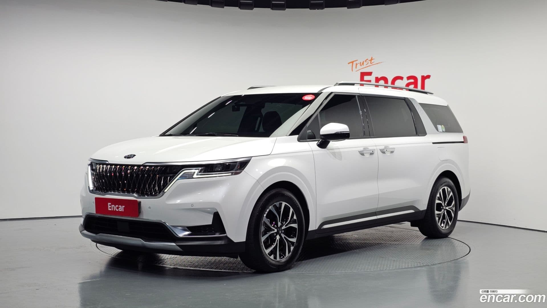 Main__Slider__Photo:Canival Kia 2021.0-0
