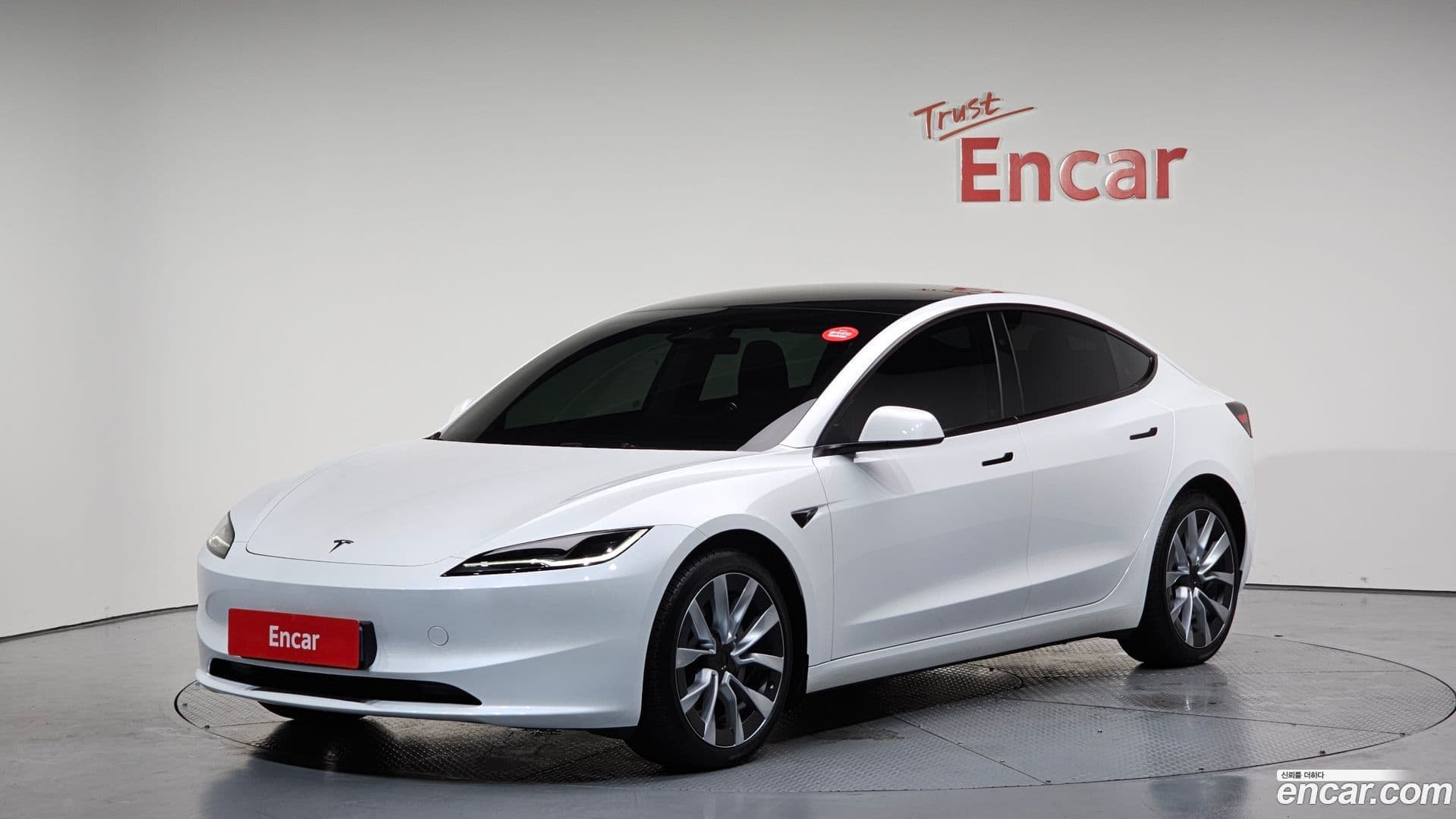 Main__Slider__Photo:Model 3 Tesla 2024.9-0