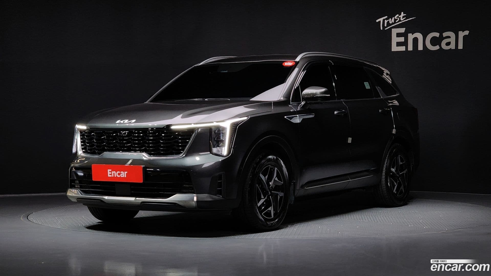 Main__Slider__Photo:Sorento Kia 2023.9-0