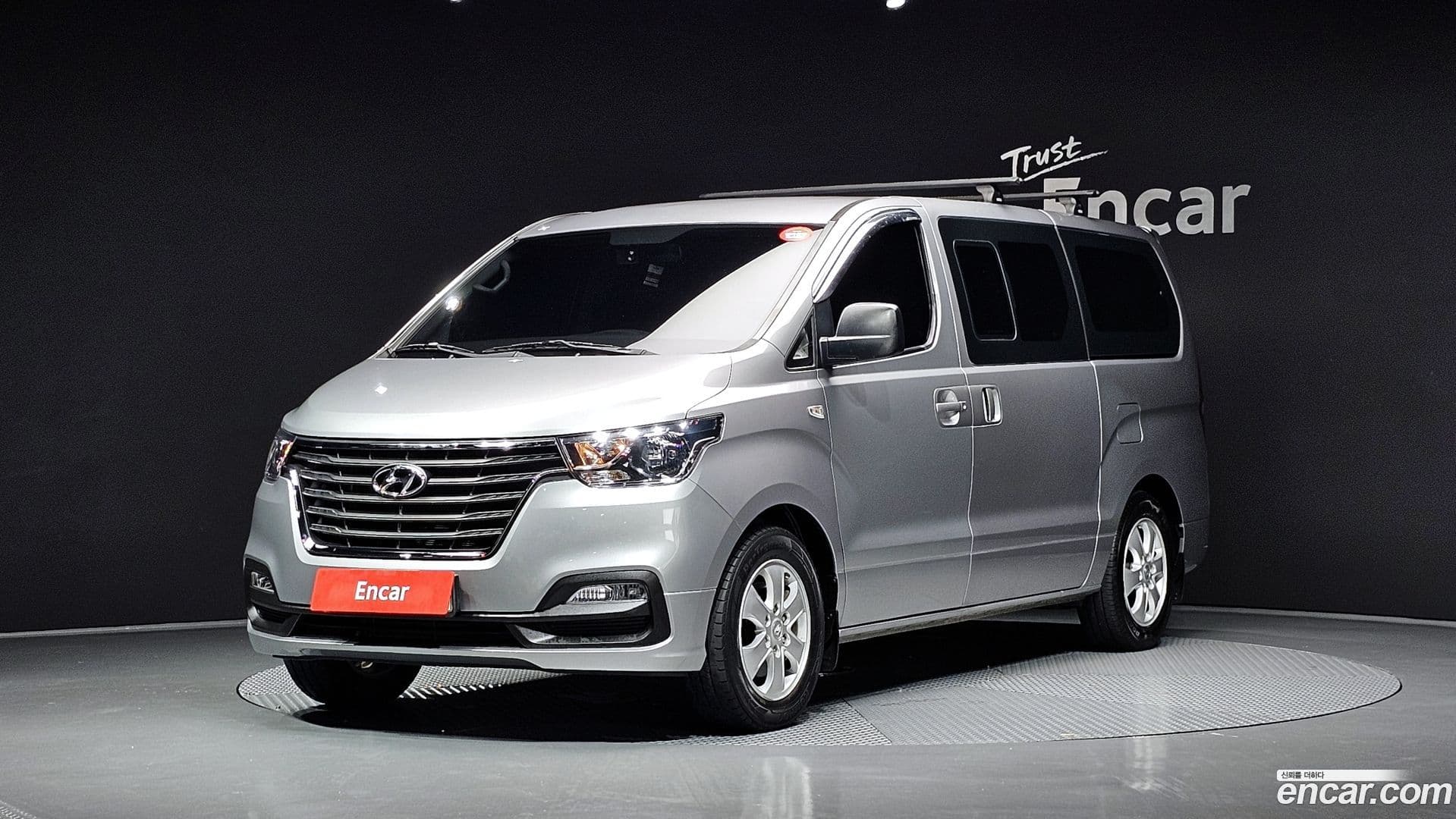 Main__Slider__Photo:Starex Hyundai 2018.3-0