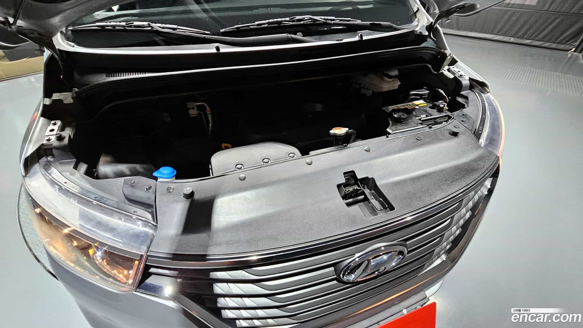 Starex Hyundai 2018.3-INNER-006