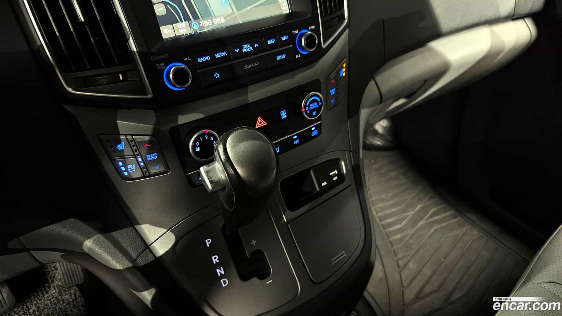 Starex Hyundai 2018.3-INNER-009