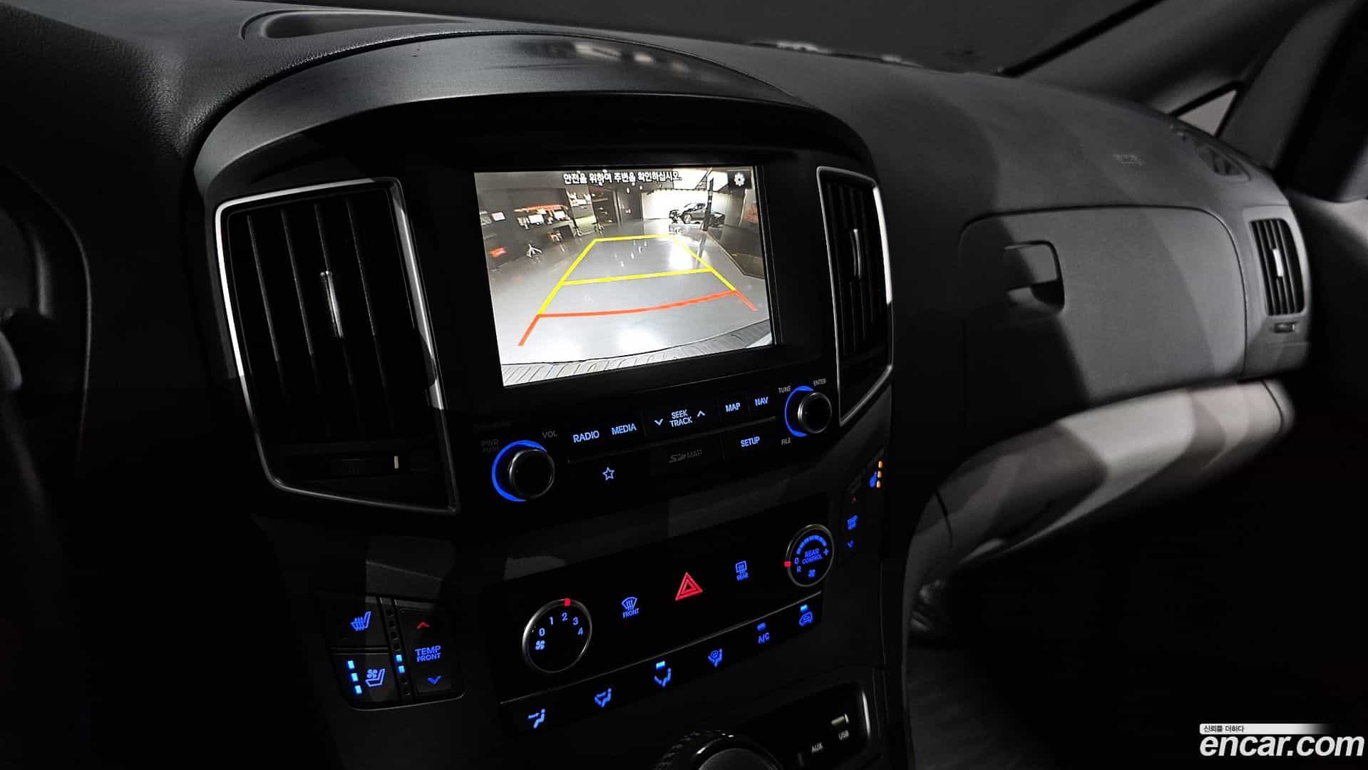 Starex Hyundai 2018.3-OPTION-019