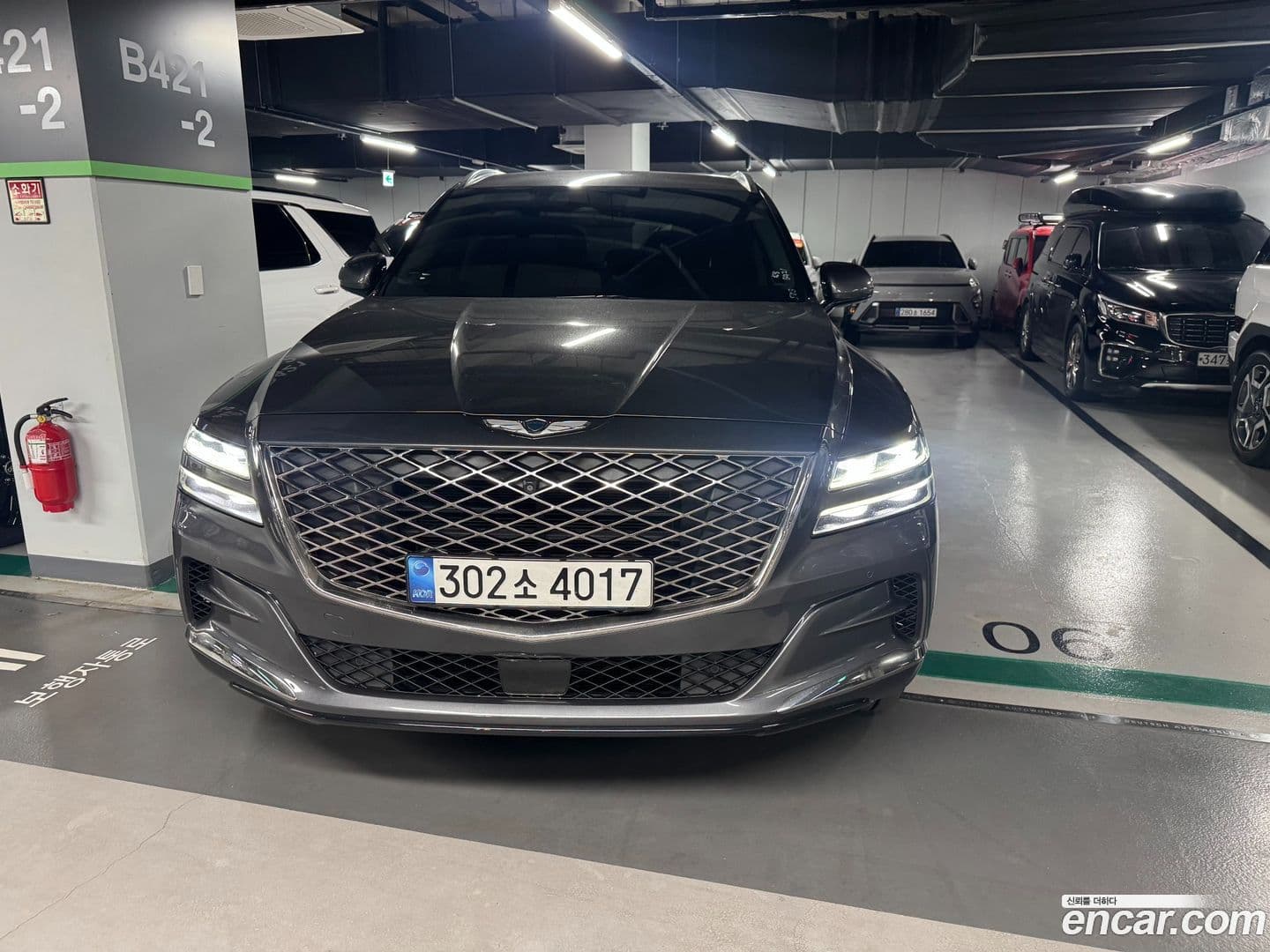 Main__Slider__Photo:GV80 Genesis 2021.10-0