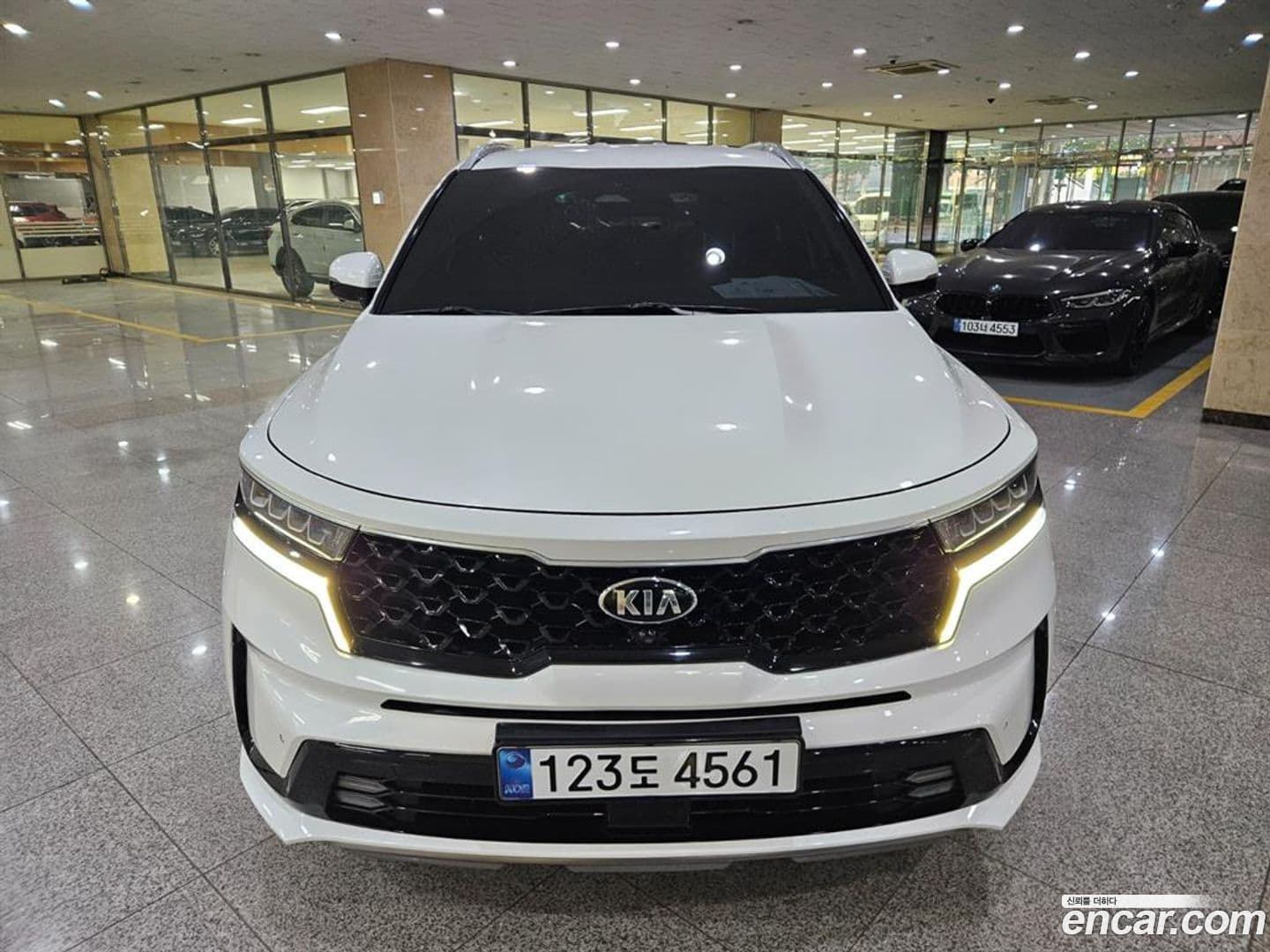 Main__Slider__Photo:Sorento Kia 2021.0-0