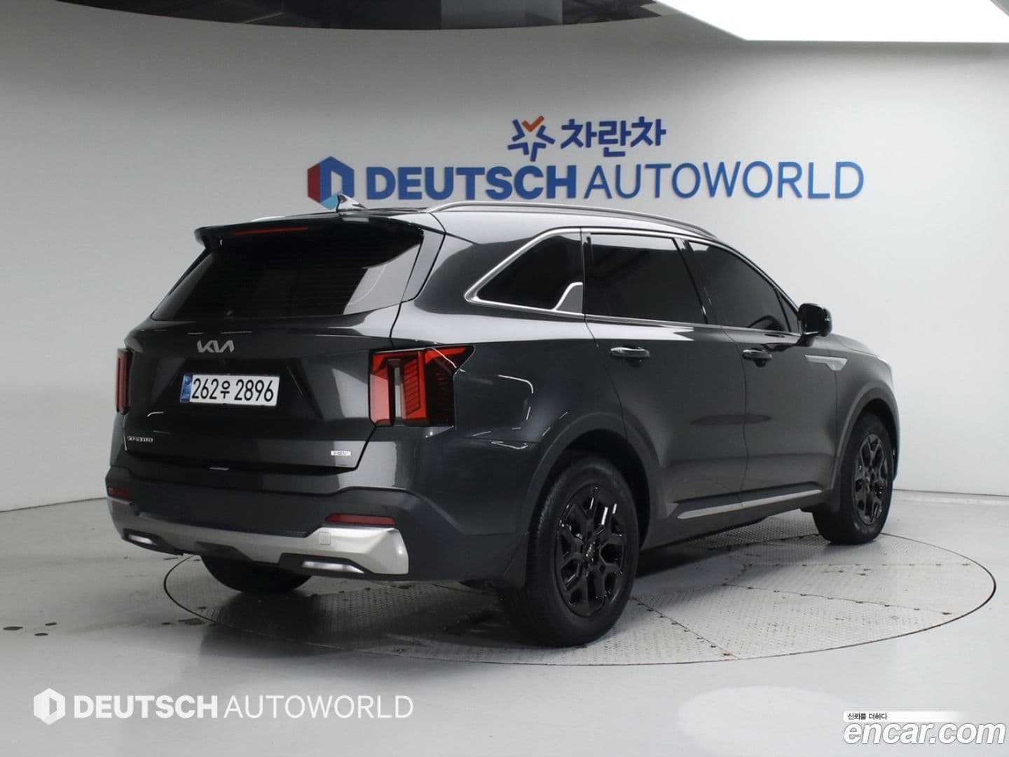 Main__Slider__Photo:Sorento Kia 2024.11-0
