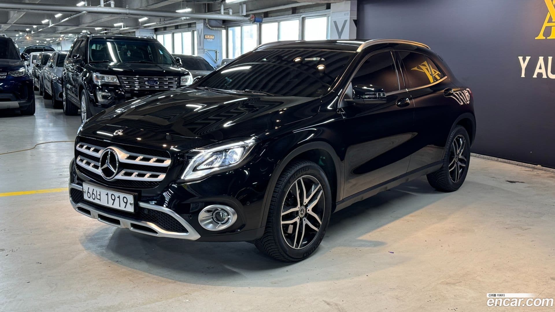 Main__Slider__Photo:GLA-Class Mercedes-Benz 2018.5-0