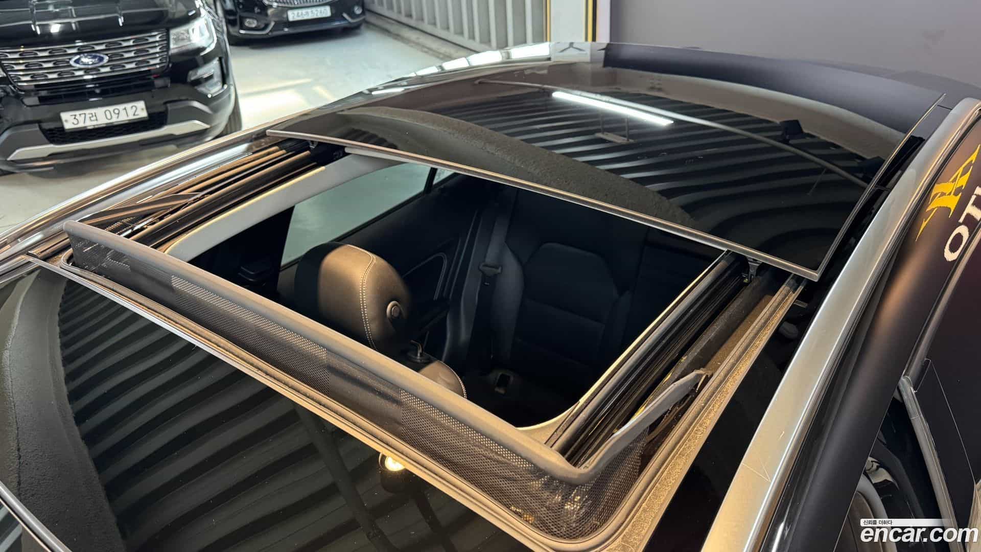 GLA-Class Mercedes-Benz 2018.5-OPTION-023