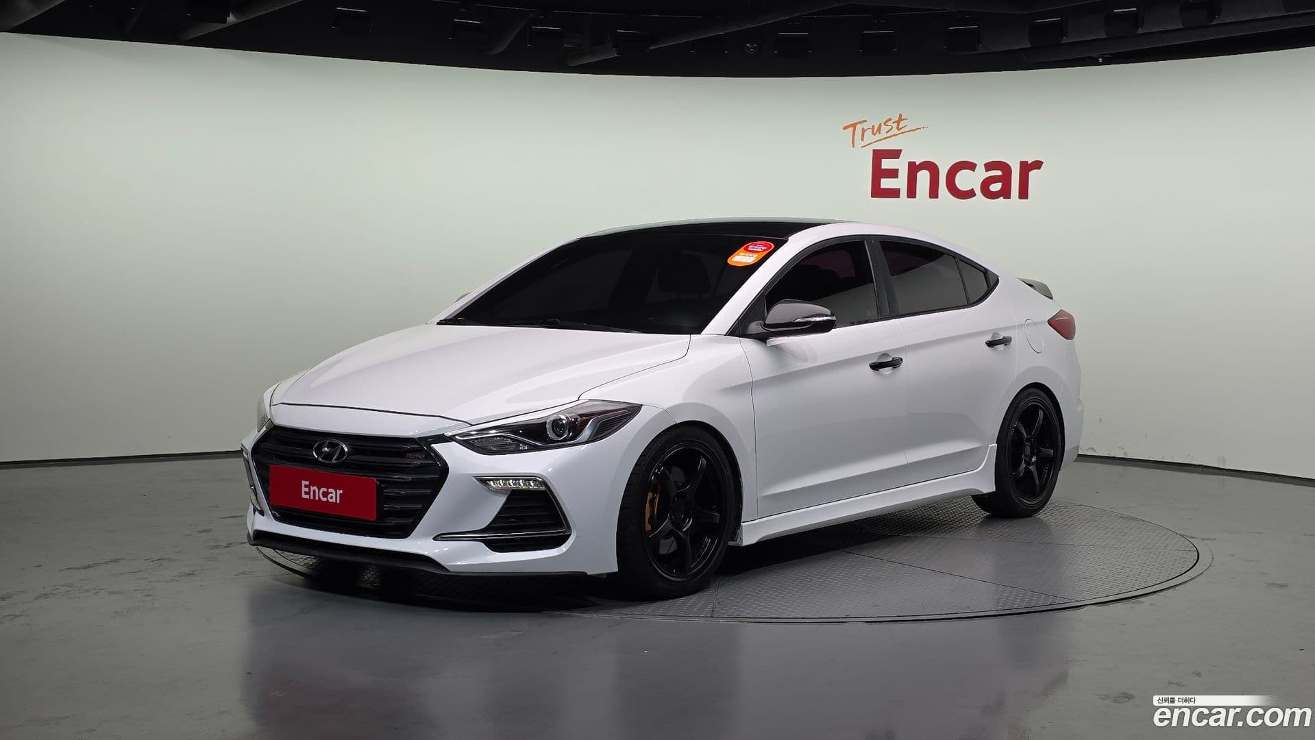 Main__Slider__Photo:AVANTE Hyundai 2016.5-0