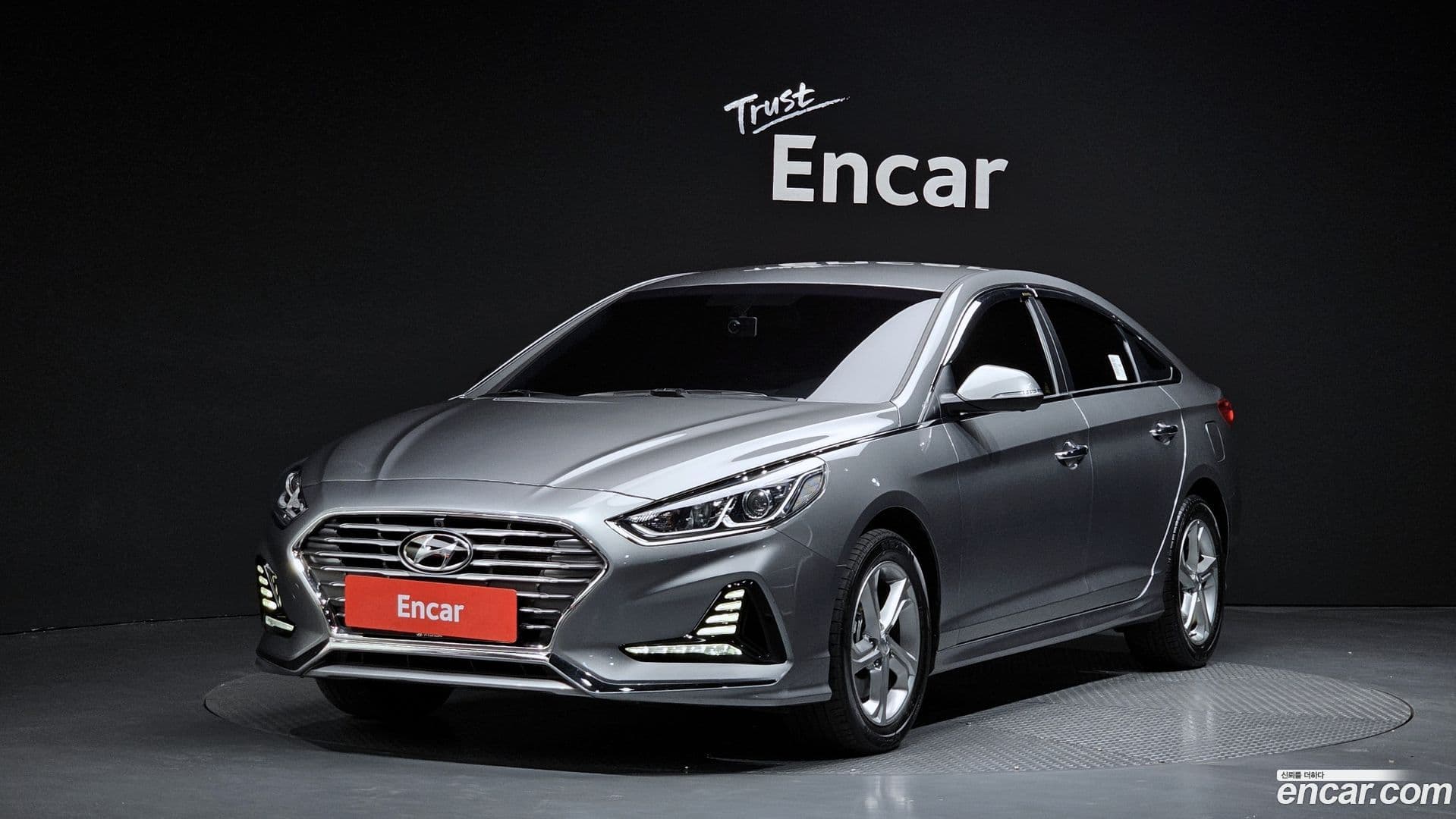 Main__Slider__Photo:Sonata Hyundai 2018.1-0