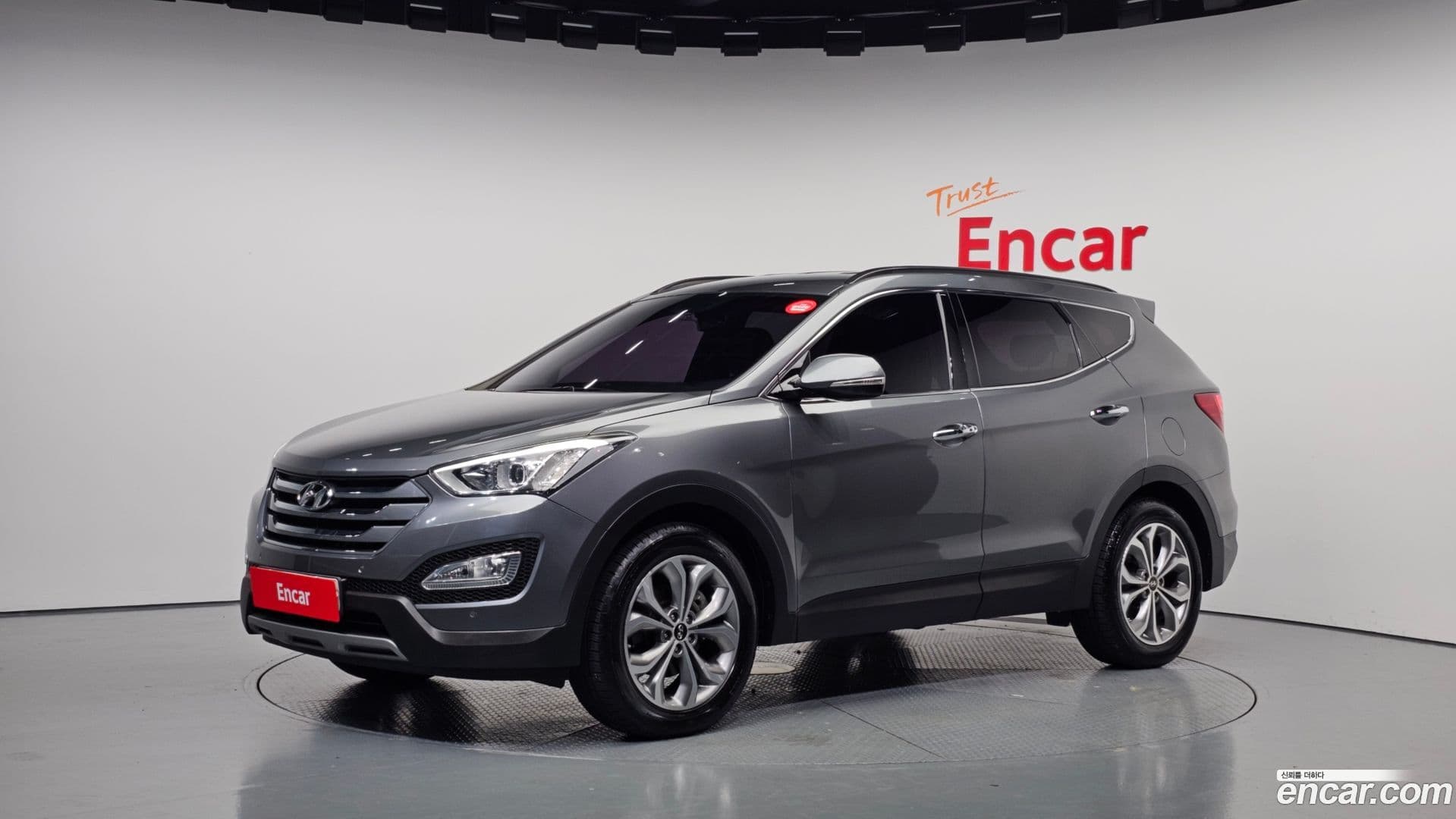 Main__Slider__Photo:Santafe Hyundai 2014.10-0
