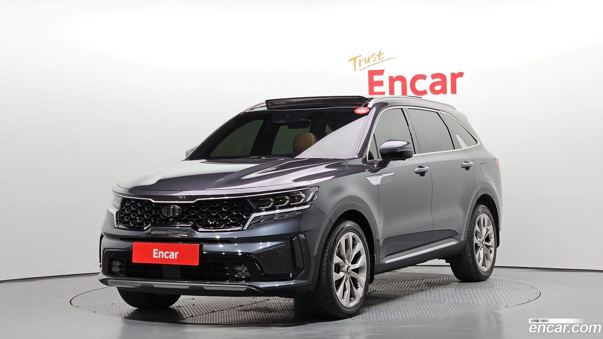 Main__Slider__Photo:Sorento Kia 2020.7-0