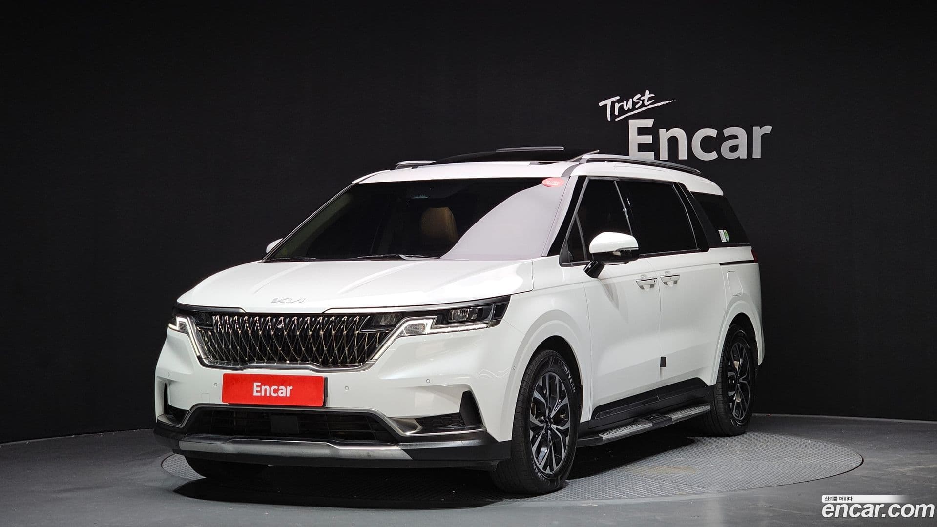 Main__Slider__Photo:Canival Kia 2022.4-0