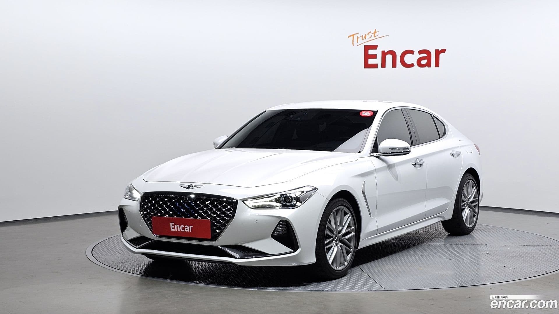 Main__Slider__Photo:G70 Genesis 2020.0-0